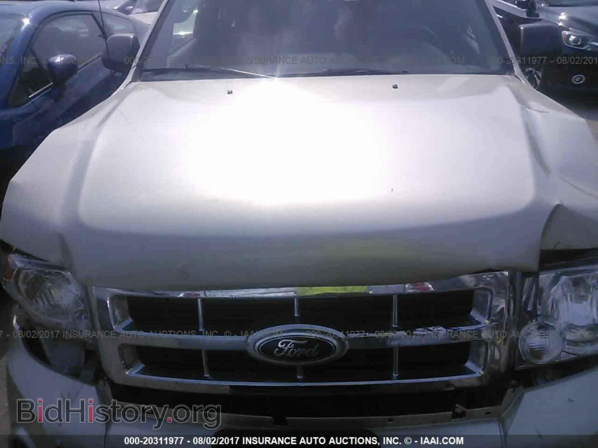 2011 Ford Escape - VIN: 1FMCU9D78BKA07777 - Photo 10