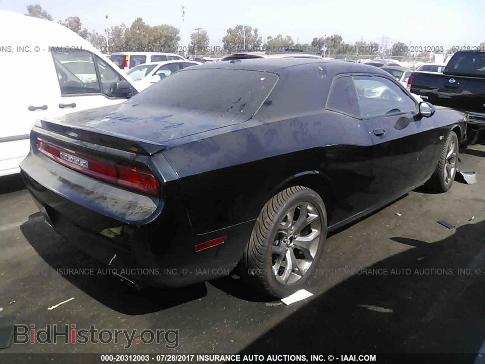 2014 Dodge Challenger - VIN: 2C3CDYAG4EH240512 - Photo 4