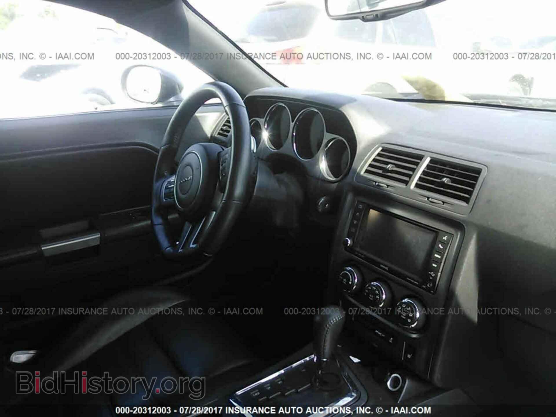 2014 Dodge Challenger - VIN: 2C3CDYAG4EH240512 - Photo 5