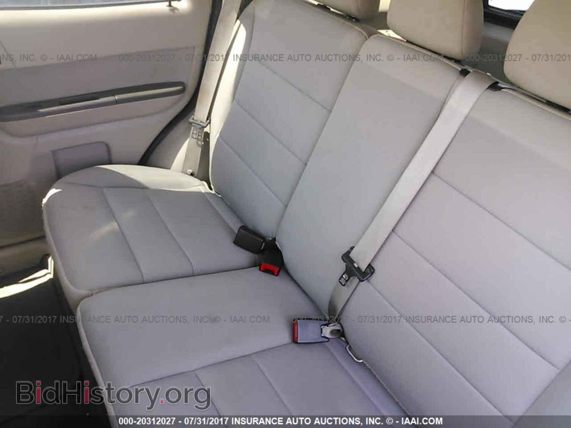 2011 Ford Escape - VIN: 1FMCU9D79BKA52484 - Photo 8