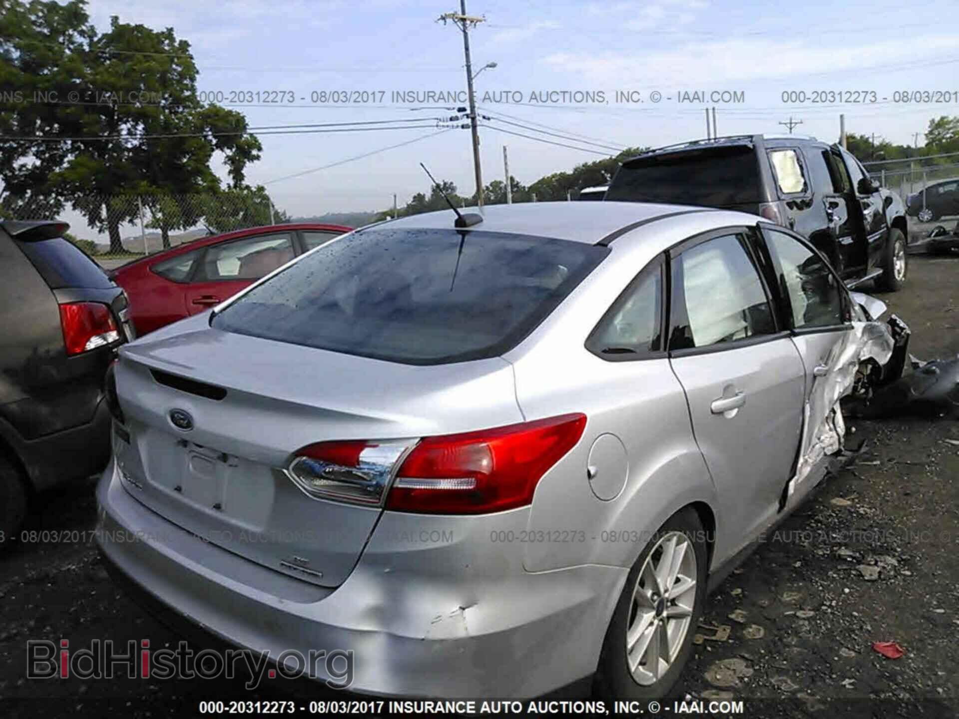 2016 Ford Focus - VIN: 1FADP3F25GL250372 - Фото 4