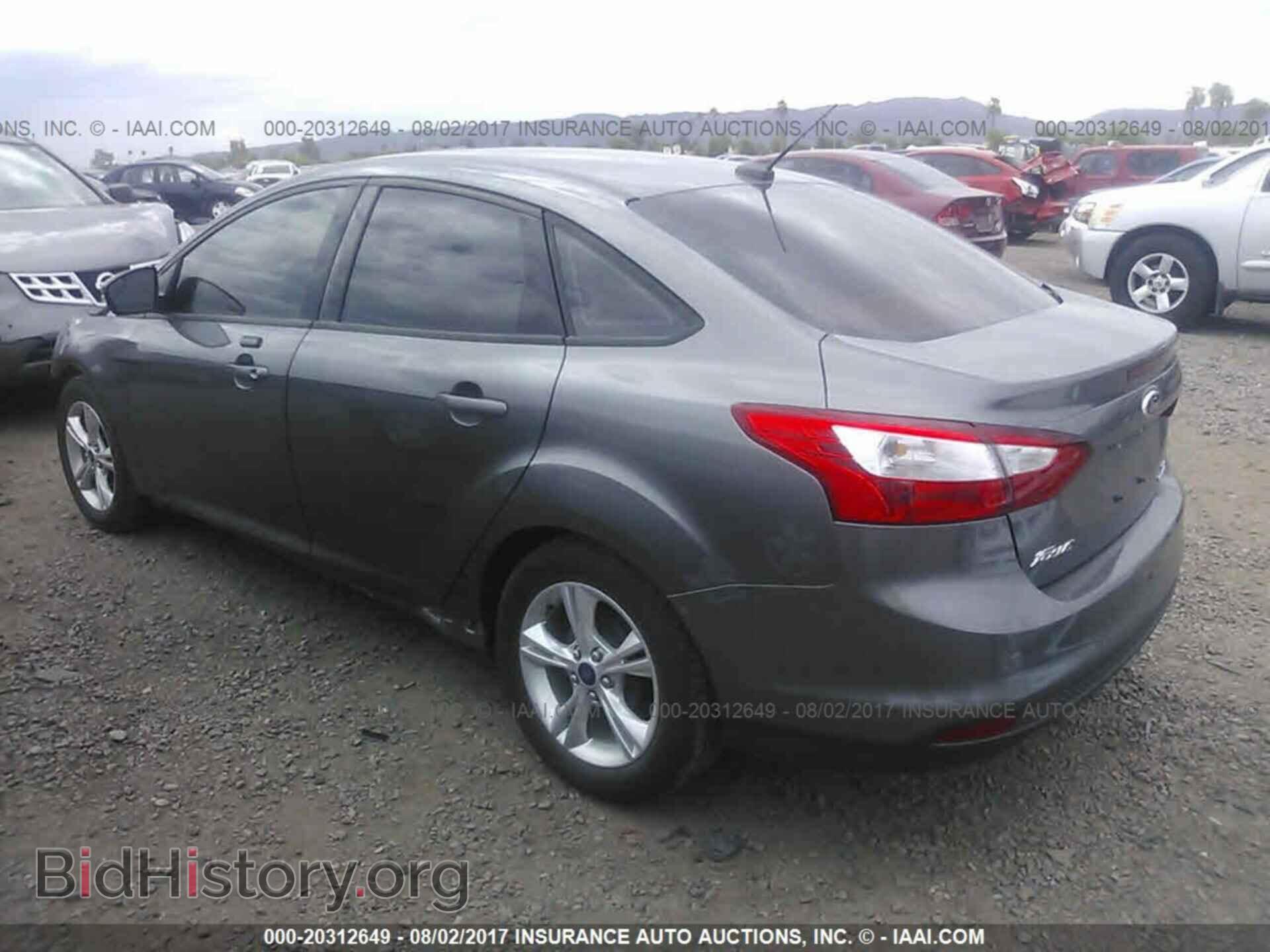 2014 Ford Focus - VIN: 1FADP3F21EL237907 - Photo 3
