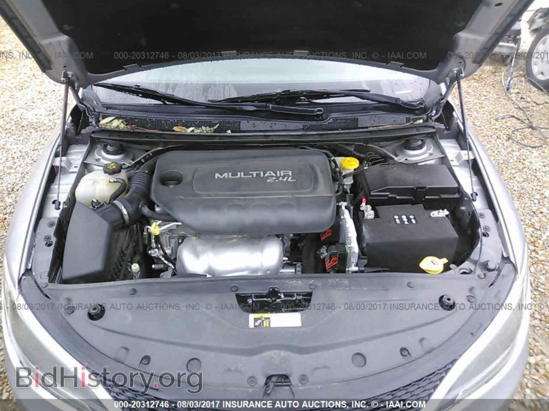 2015 Chrysler 200 - VIN: 1C3CCCAB8FN599123 - Photo 10
