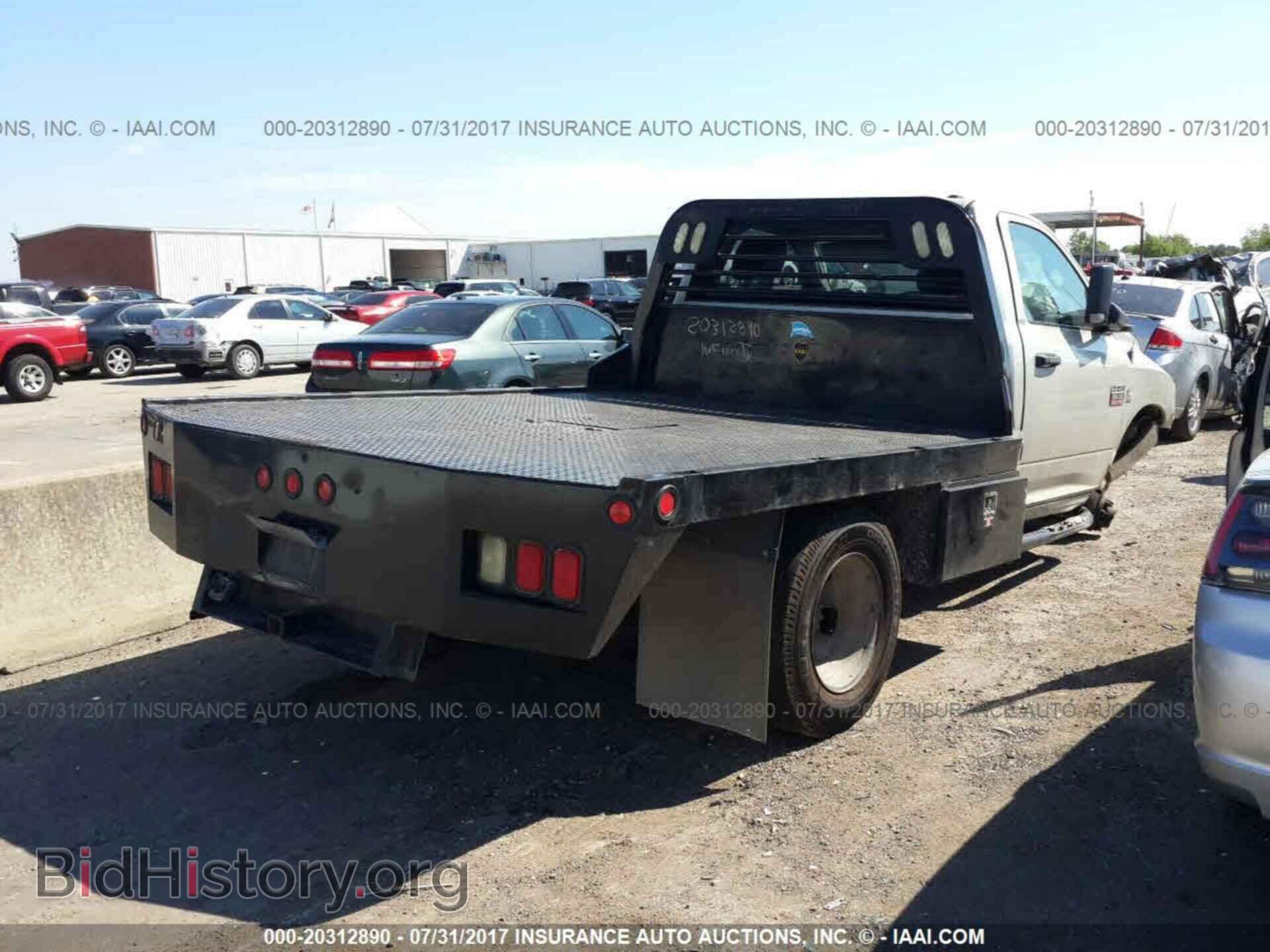 2011 Dodge Ram 3500 - VIN: 3D6WF4EL7BG502077 - Фото 4