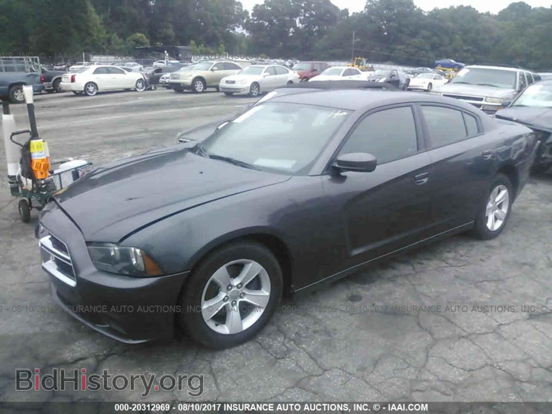 2013 Dodge Charger - VIN: 2C3CDXBG1DH610161 - Photo 2