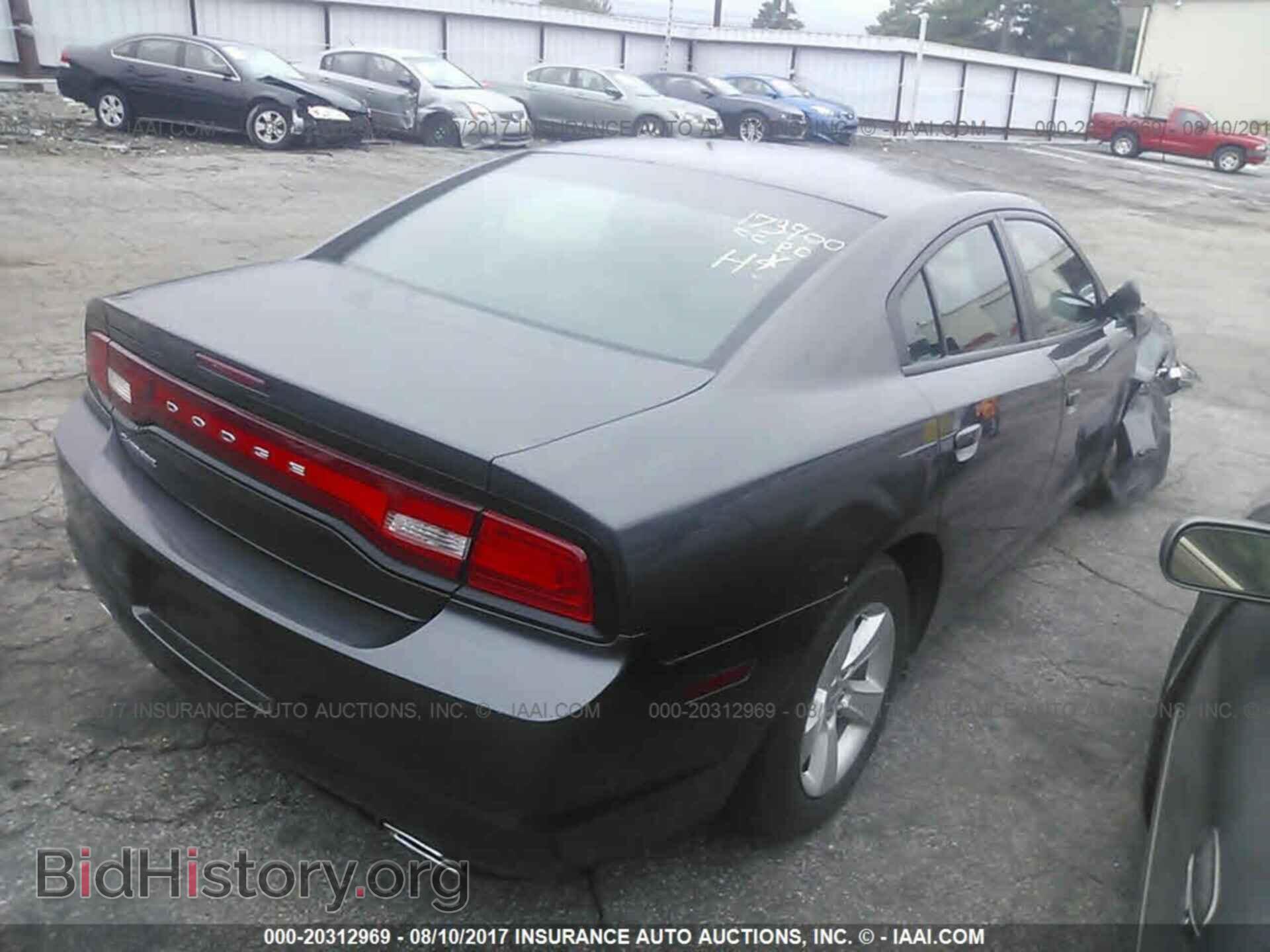 2013 Dodge Charger - VIN: 2C3CDXBG1DH610161 - Photo 4