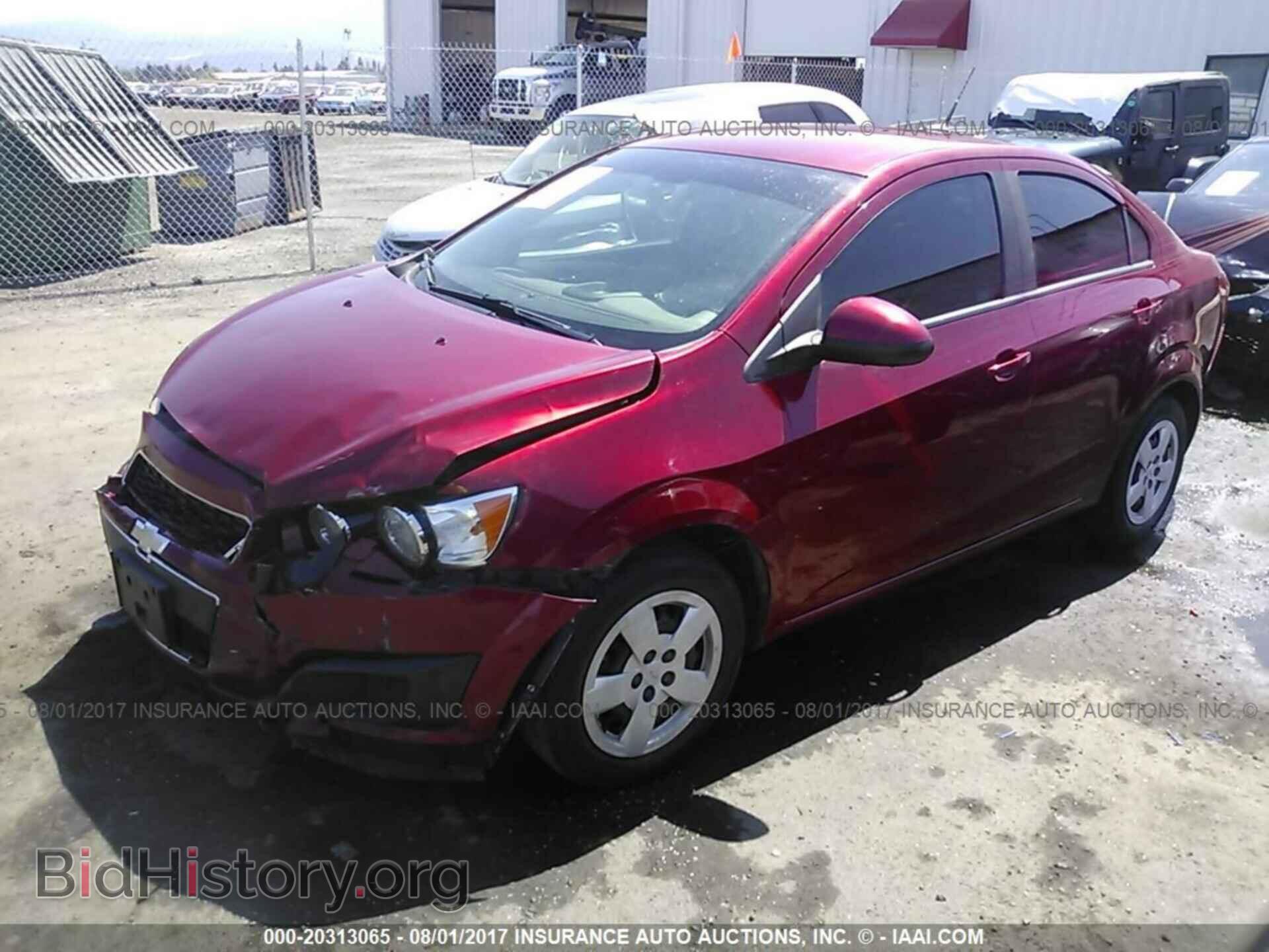 2013 Chevrolet Sonic - VIN: 1G1JA5SH0D4238293 - Фото 2