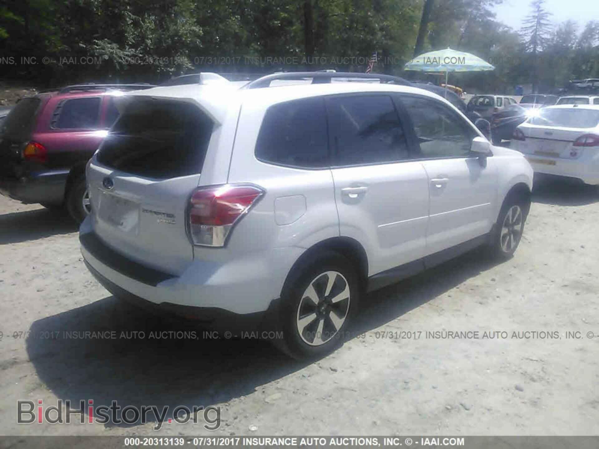 2017 Subaru Forester - VIN: JF2SJAEC1HH436661 - Фото 4