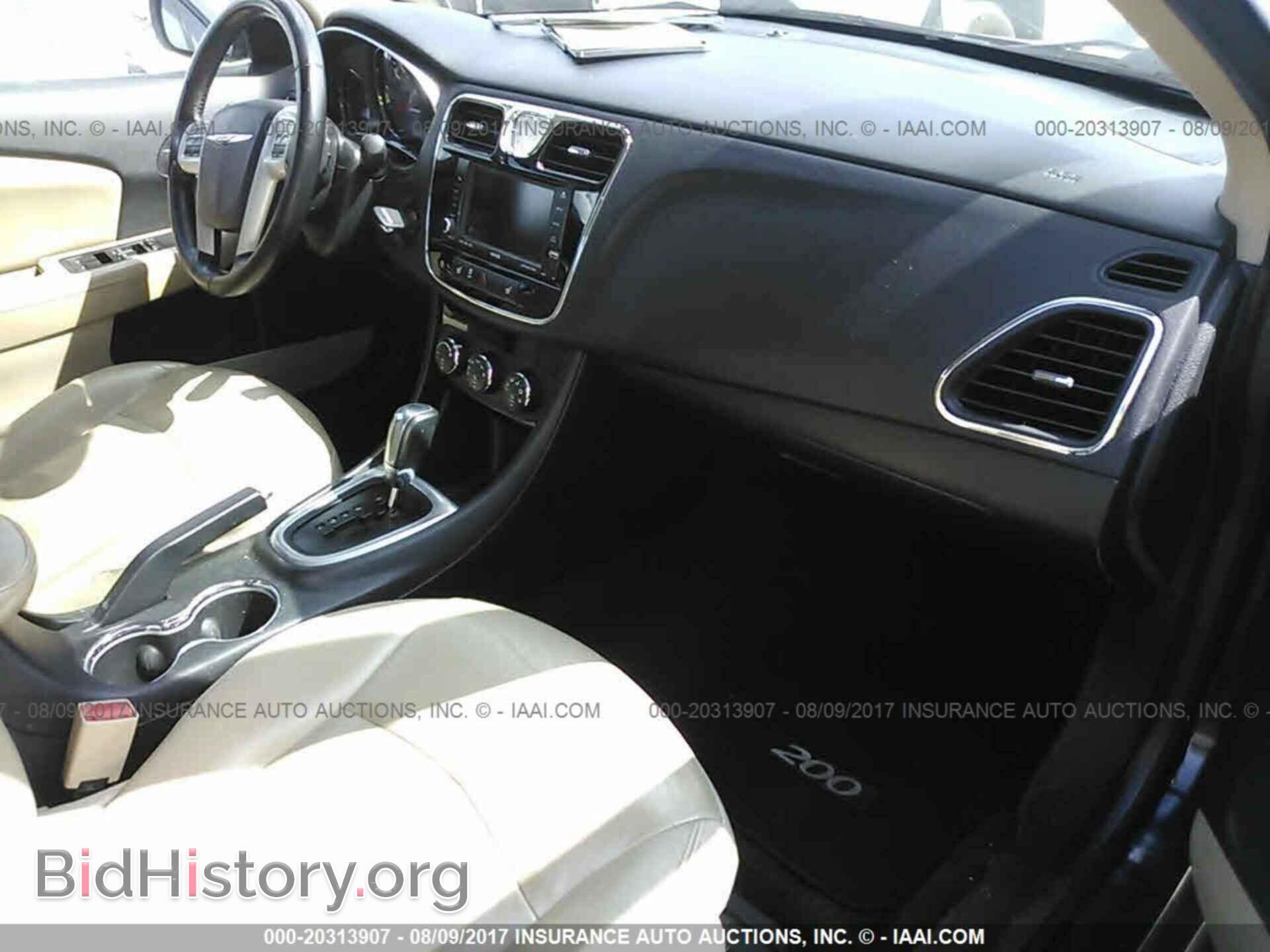 2011 Chrysler 200 - VIN: 1C3BC2FB7BN613697 - Photo 5