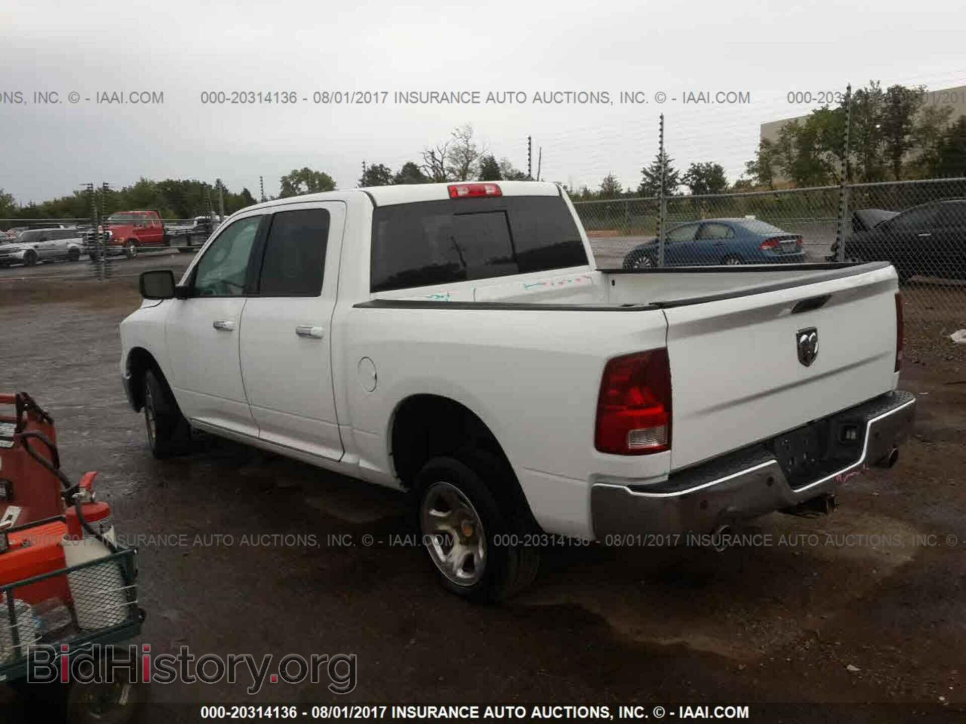 2011 Dodge Ram 1500 - VIN: 1D7RV1CT8BS509786 - Фото 3