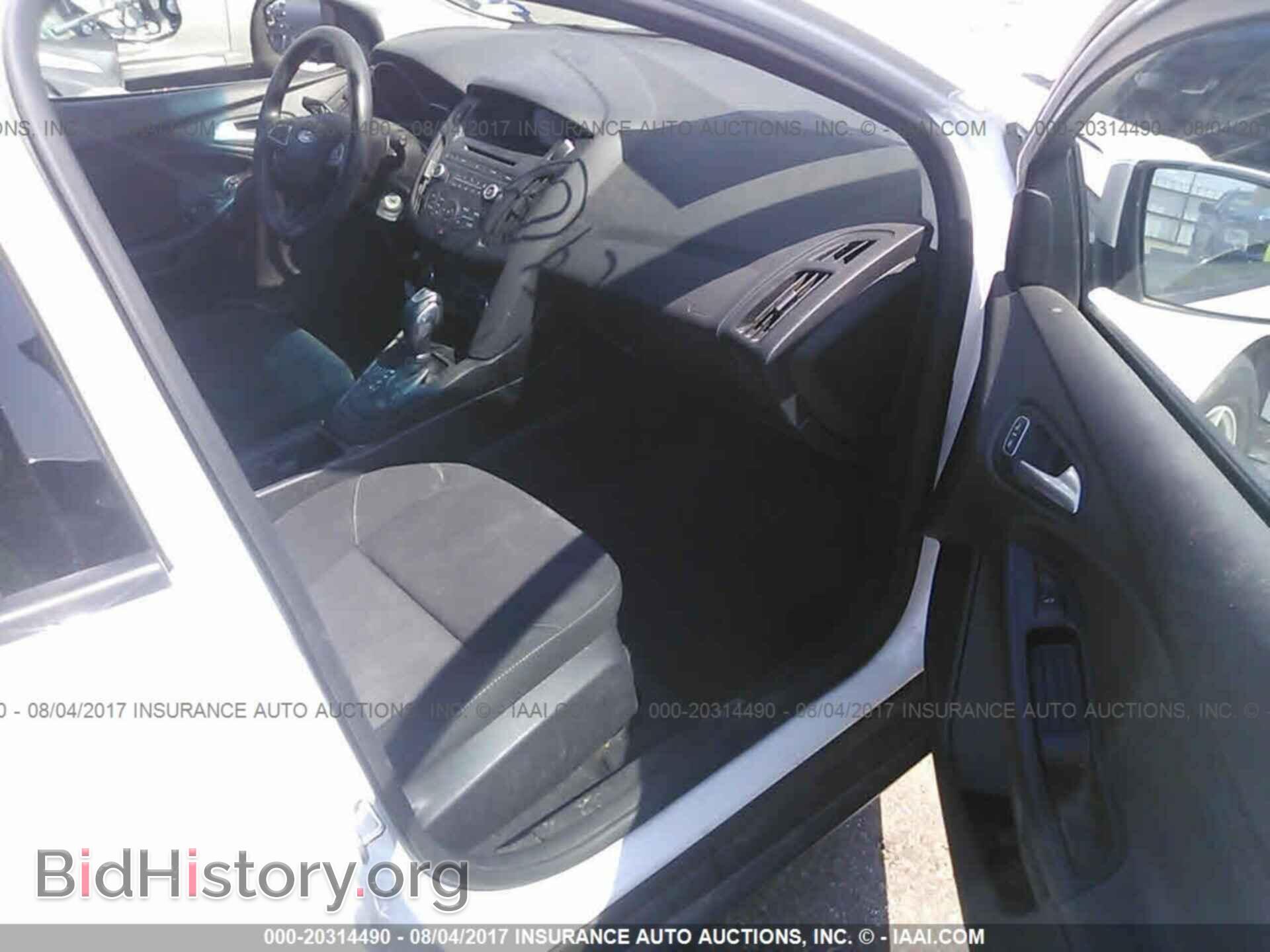 2016 Ford Focus - VIN: 1FADP3K20GL234845 - Photo 5