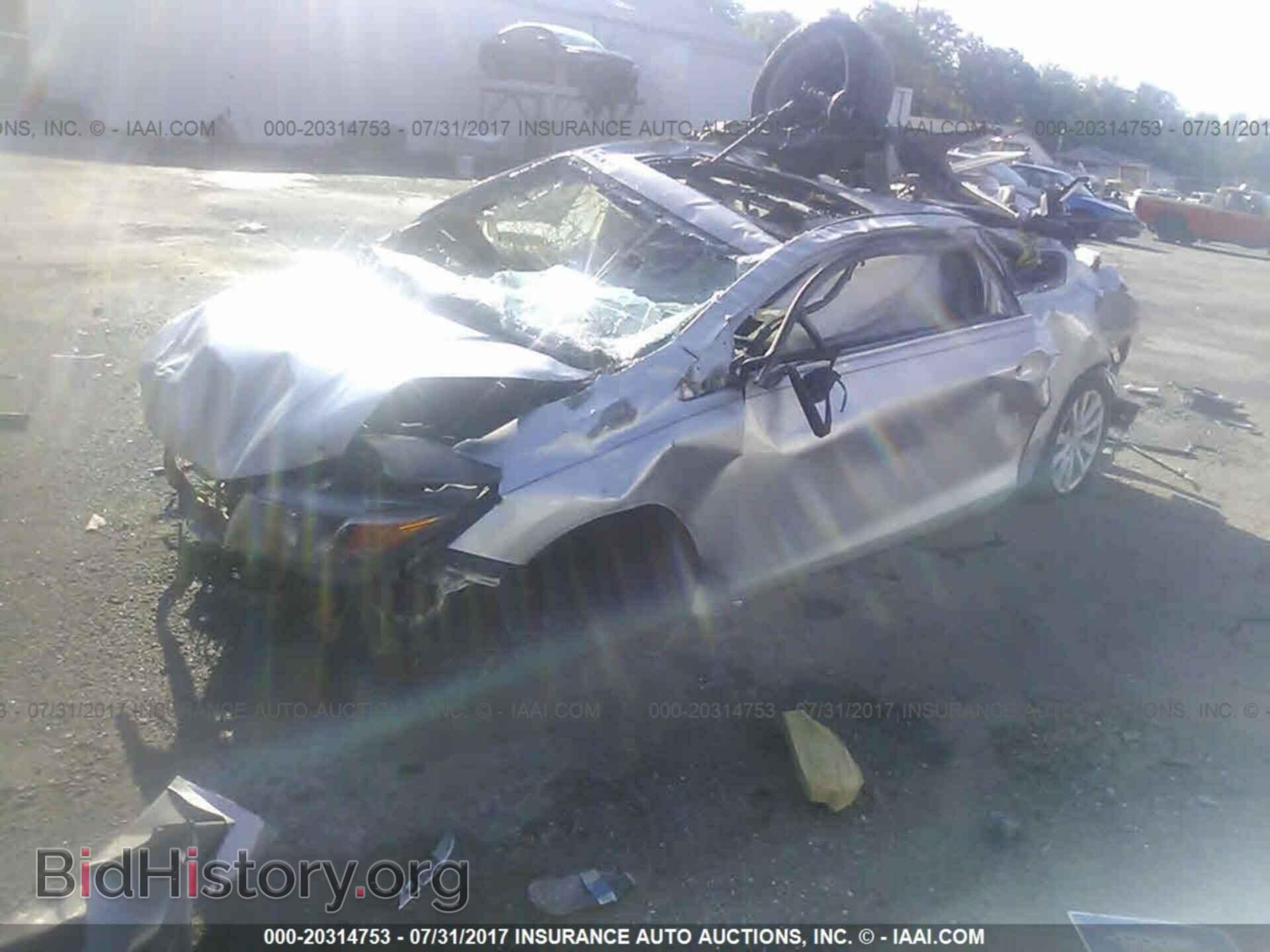 2012 Honda Civic - VIN: 2HGFG3B86CH510235 - Photo 2