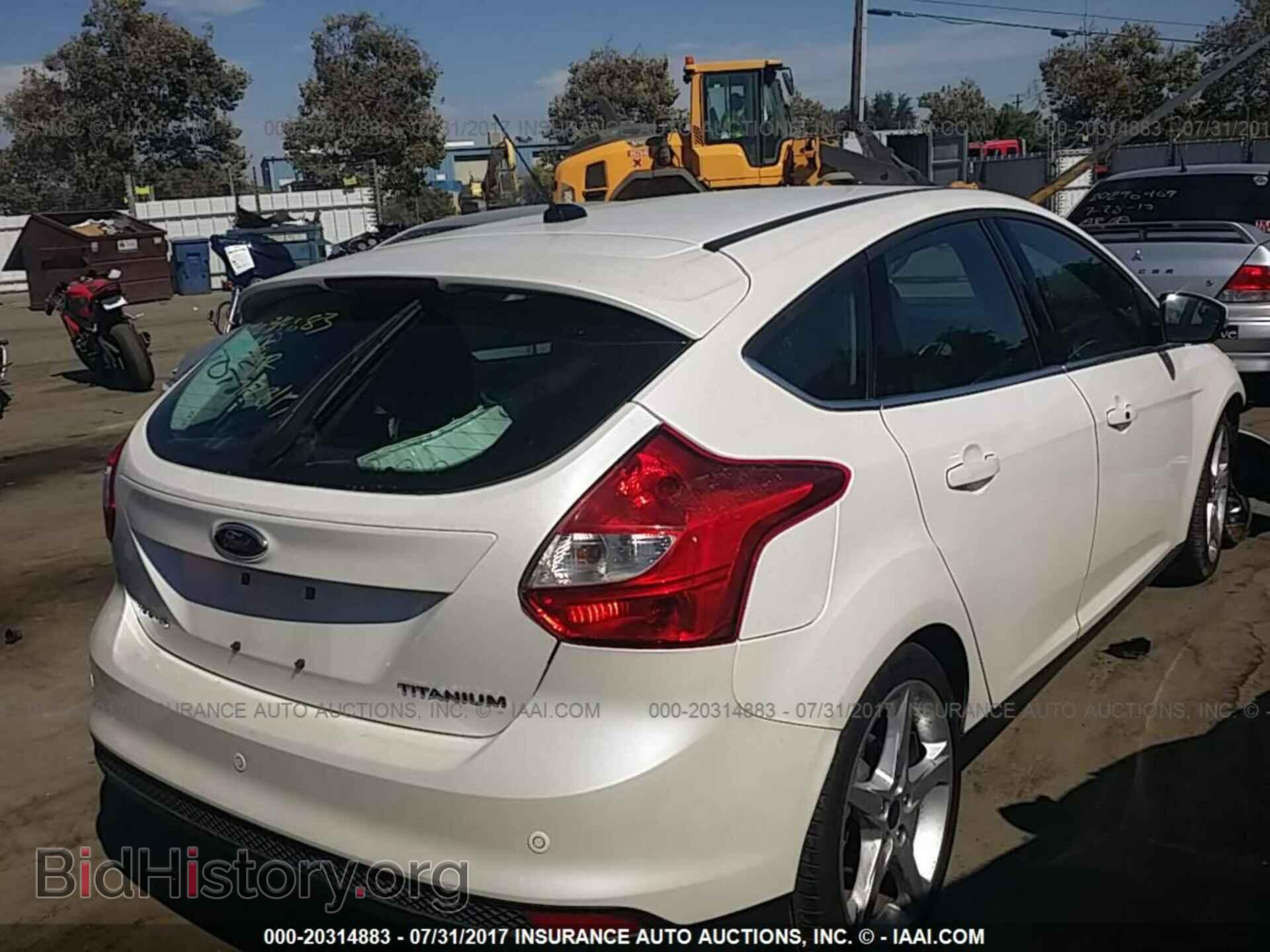2012 Ford Focus - VIN: 1FAHP3N25CL436085 - Photo 4