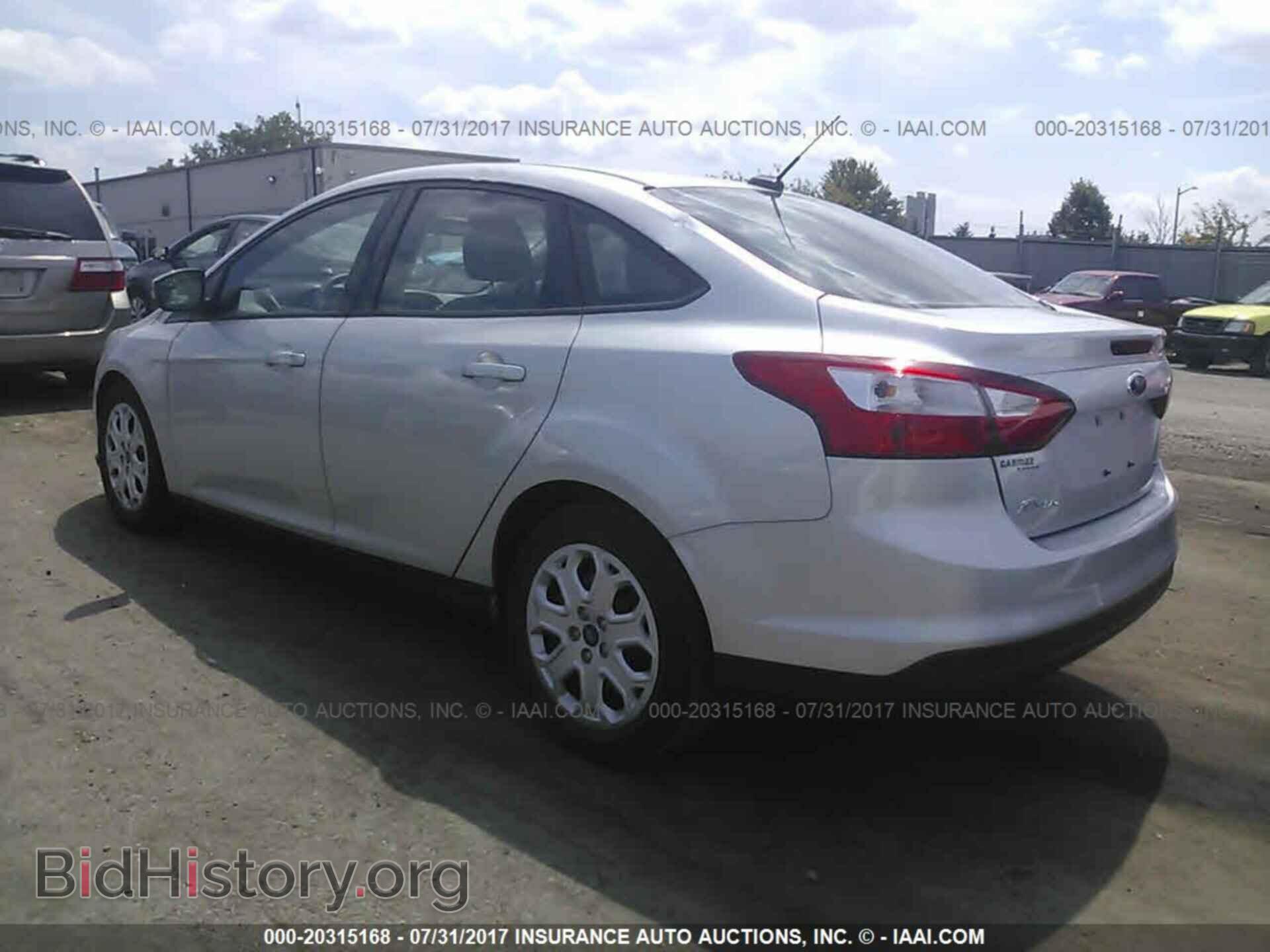 2012 Ford Focus - VIN: 1FAHP3F29CL225535 - Photo 3
