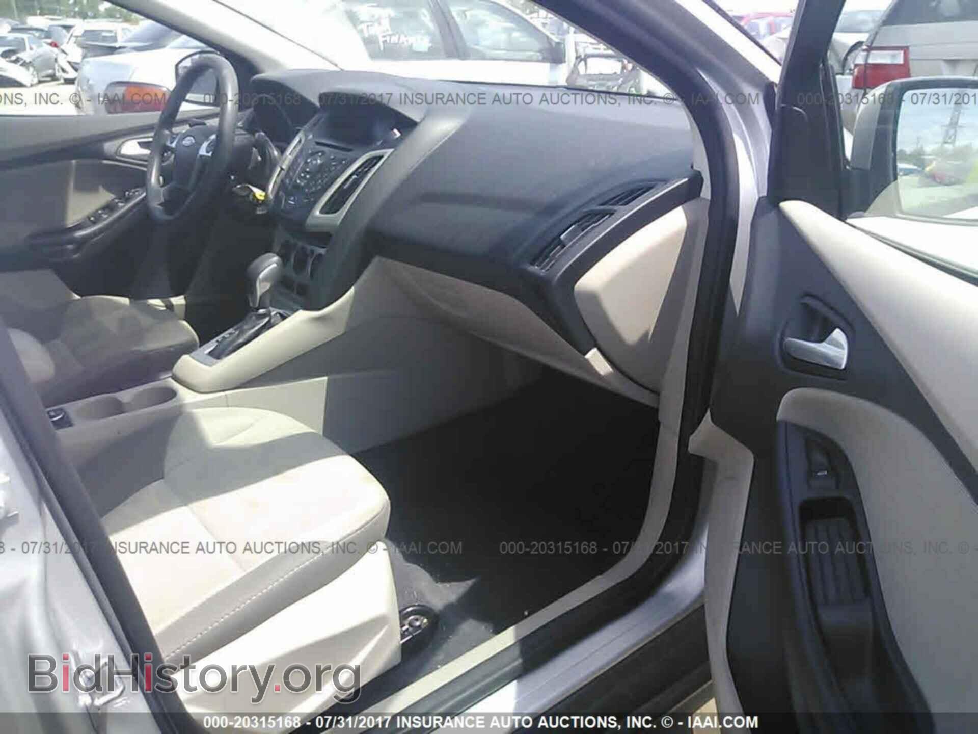2012 Ford Focus - VIN: 1FAHP3F29CL225535 - Photo 5