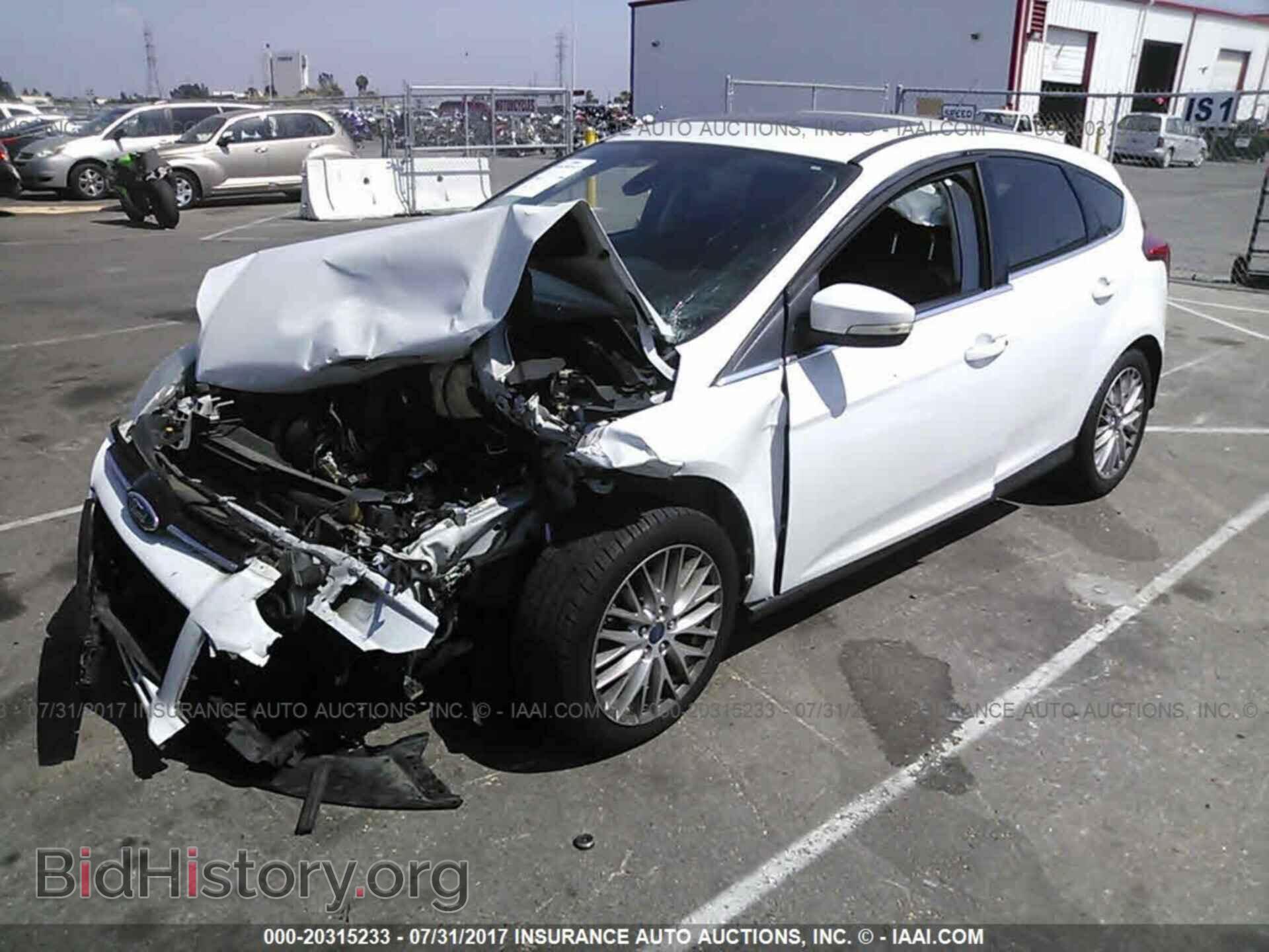 2012 Ford Focus - VIN: 1FAHP3M20CL179998 - Photo 2