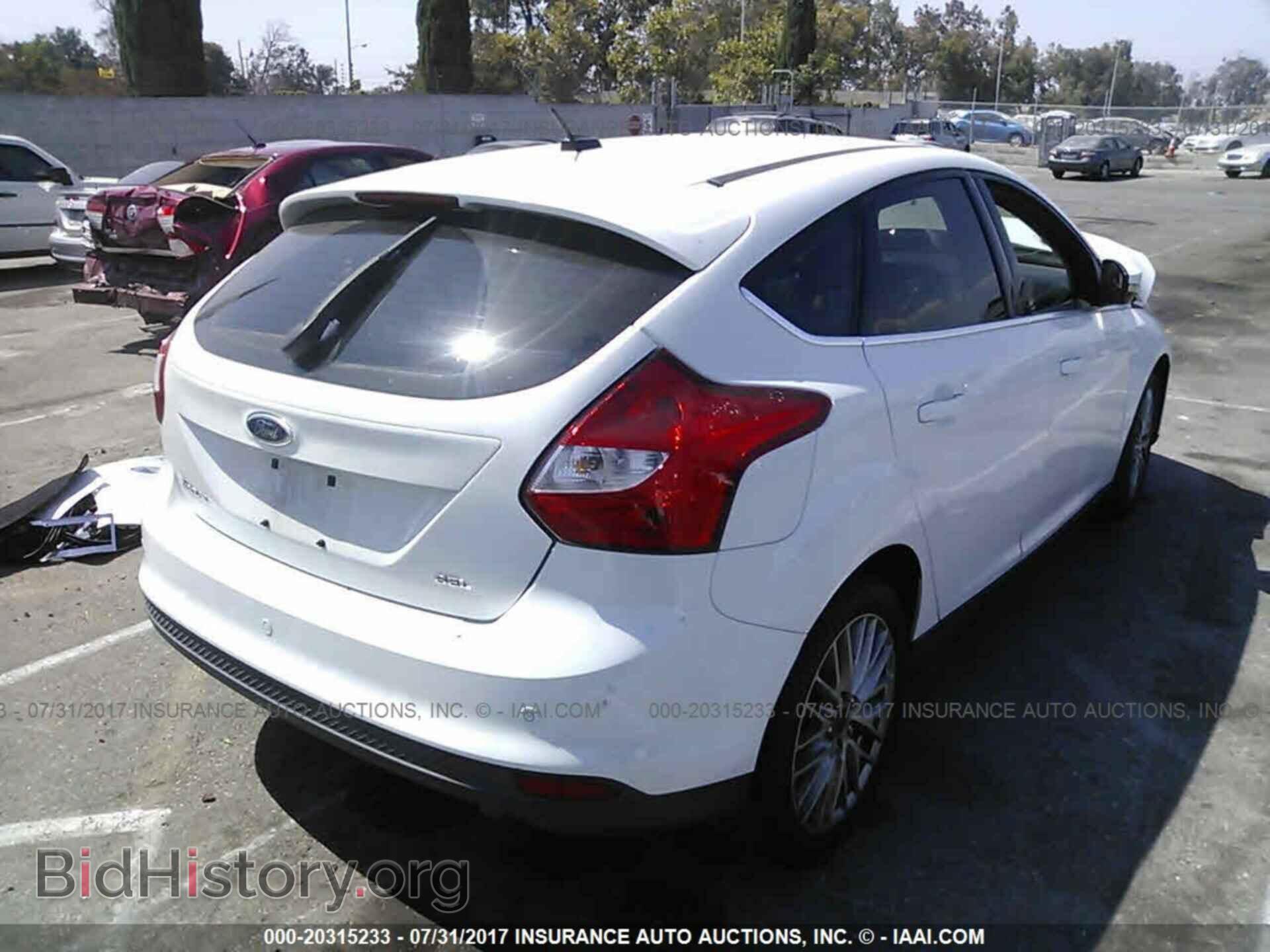 2012 Ford Focus - VIN: 1FAHP3M20CL179998 - Photo 4