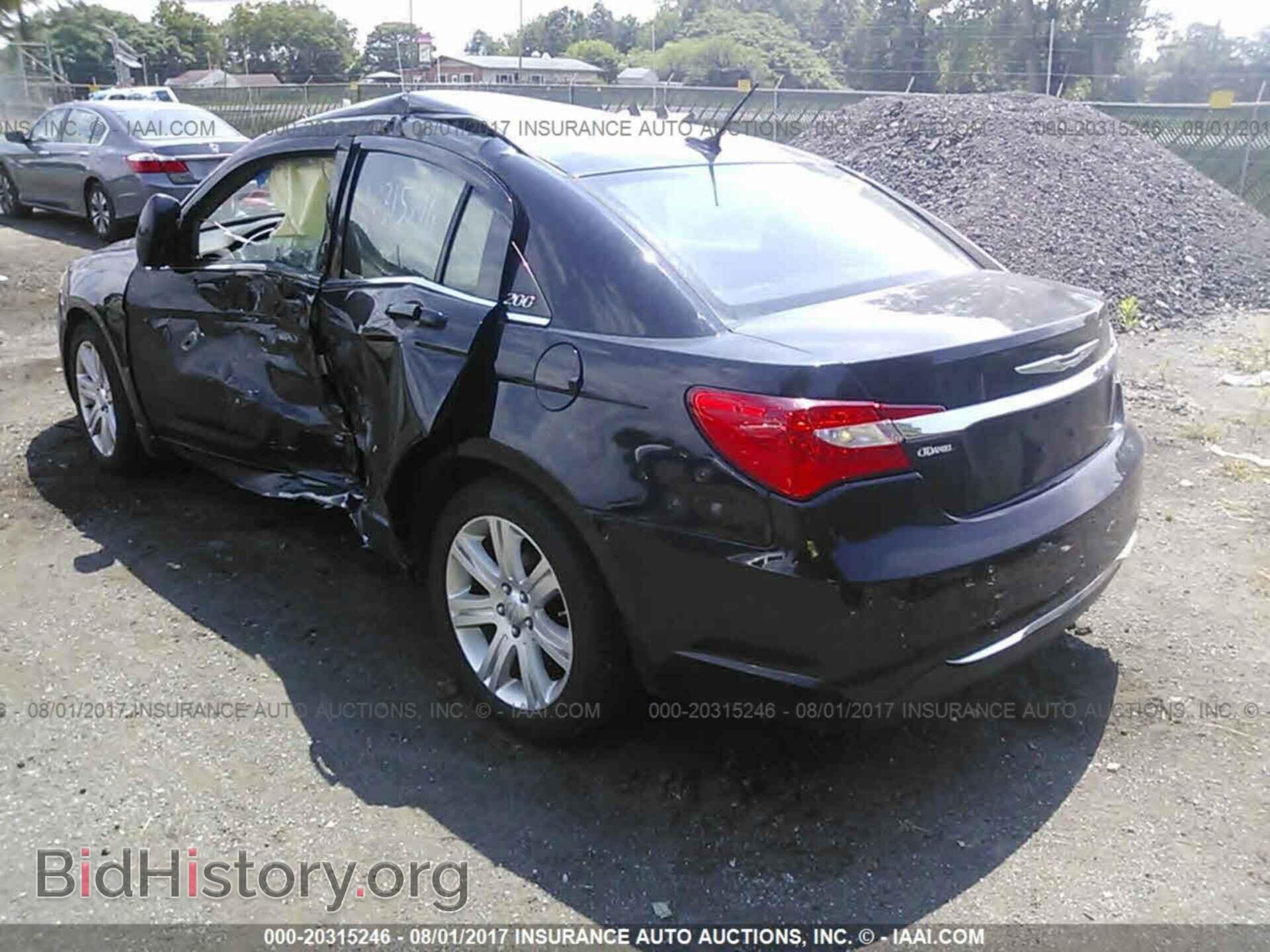 2011 Chrysler 200 - VIN: 1C3BC1FB2BN608031 - Фото 3