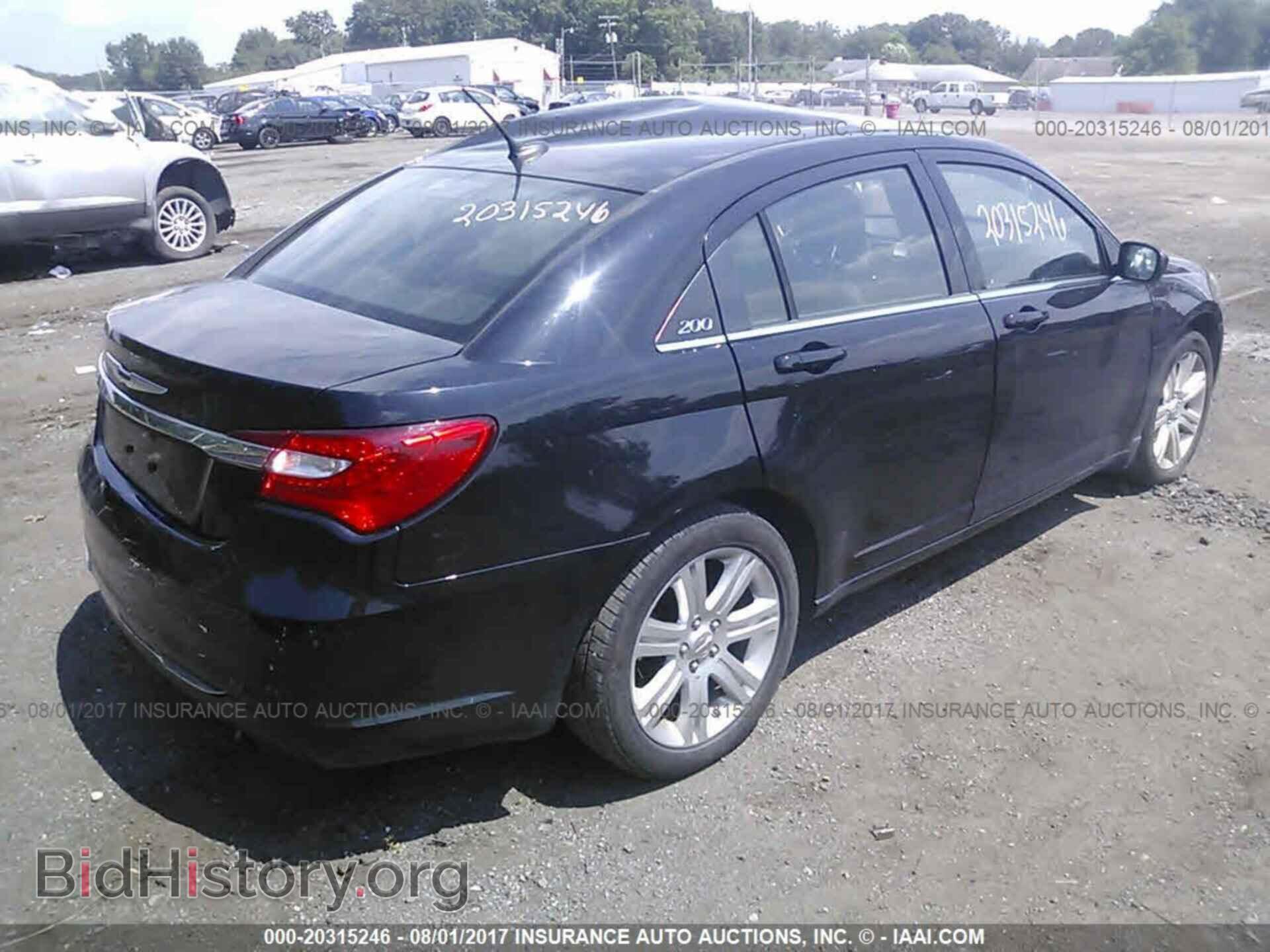 2011 Chrysler 200 - VIN: 1C3BC1FB2BN608031 - Фото 4