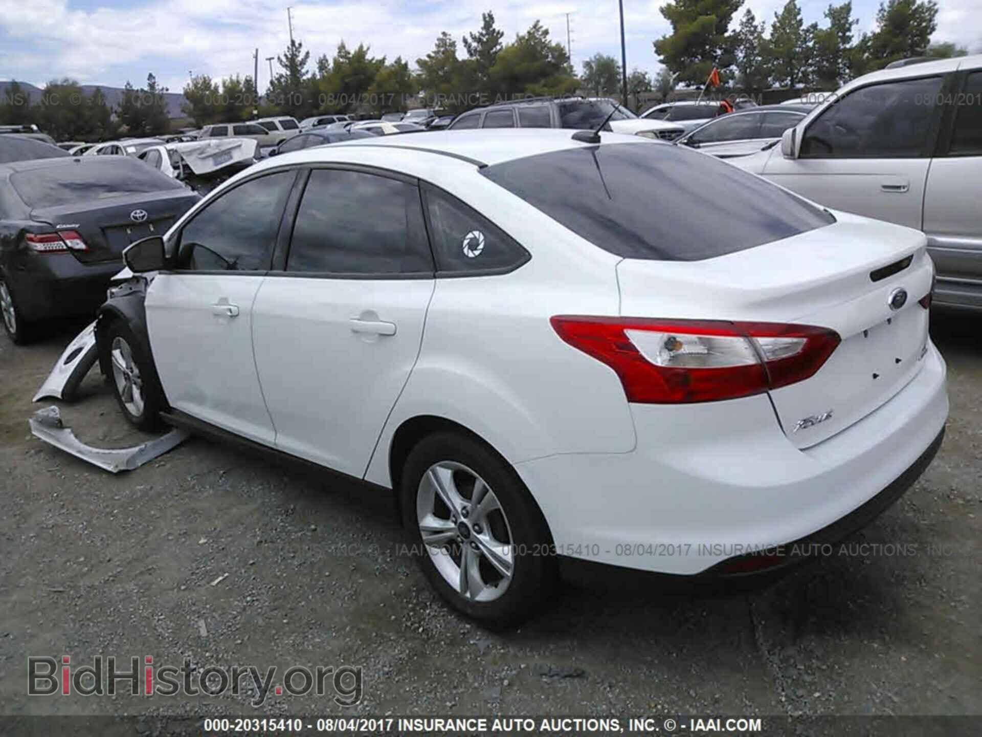 2013 Ford Focus - VIN: 1FADP3F2XDL363133 - Photo 3