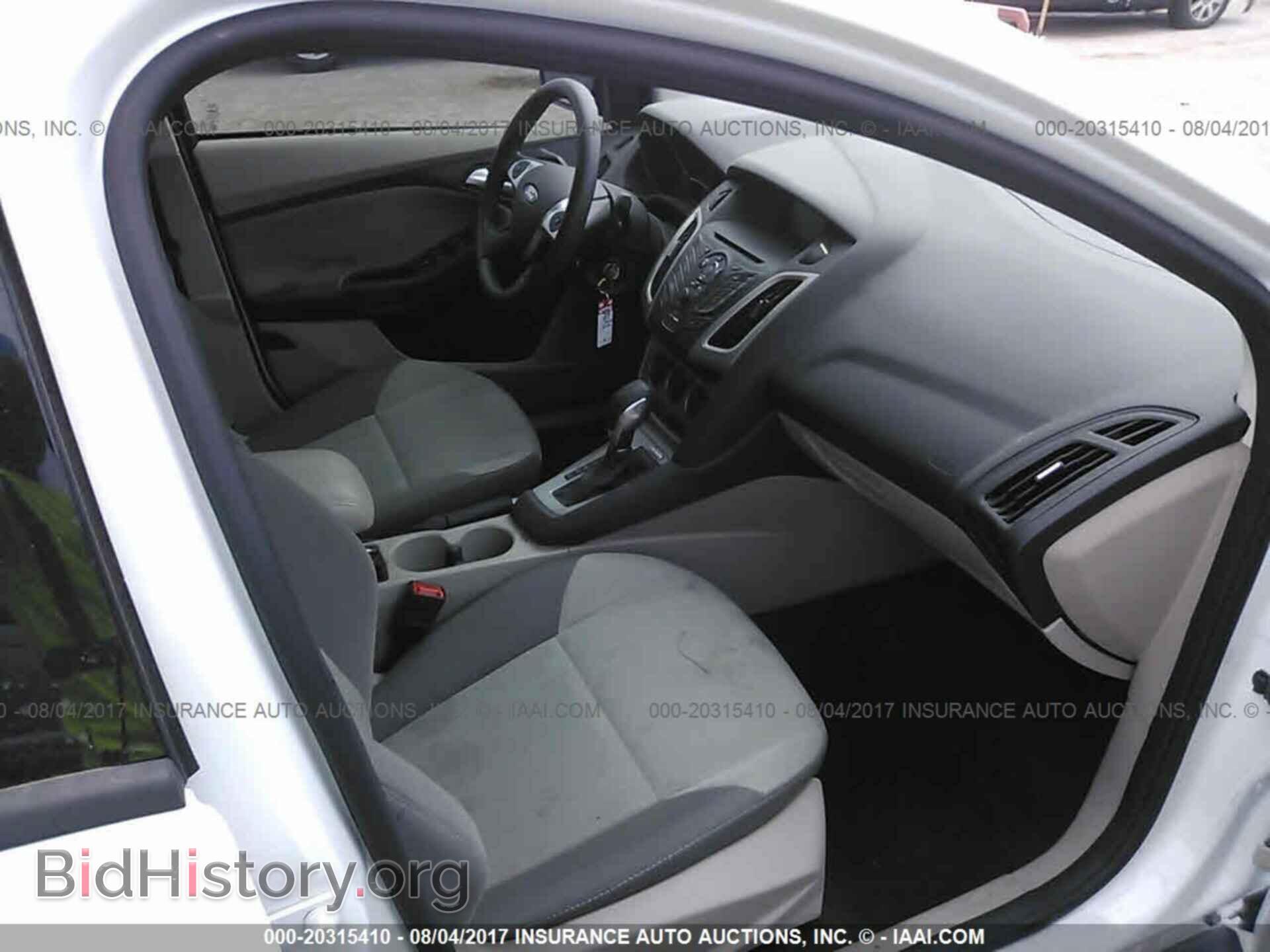 2013 Ford Focus - VIN: 1FADP3F2XDL363133 - Photo 5
