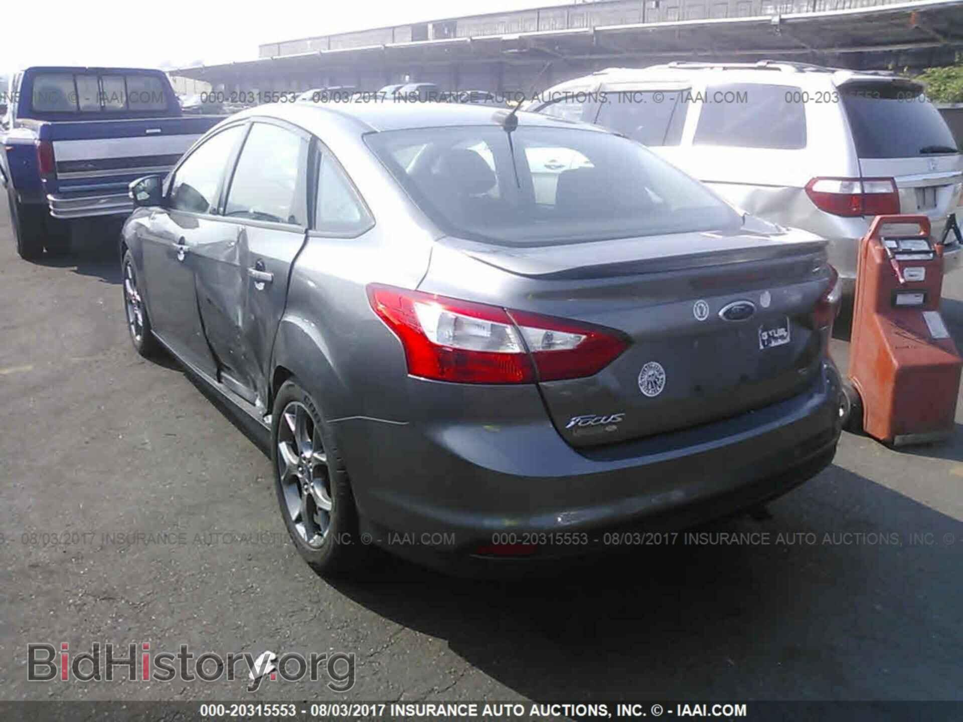 2014 Ford Focus - VIN: 1FADP3F25EL241927 - Фото 3