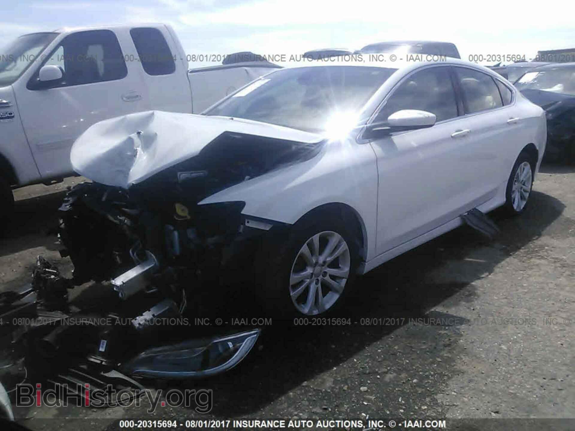 2016 Chrysler 200 - VIN: 1C3CCCAB2GN168231 - Фото 2
