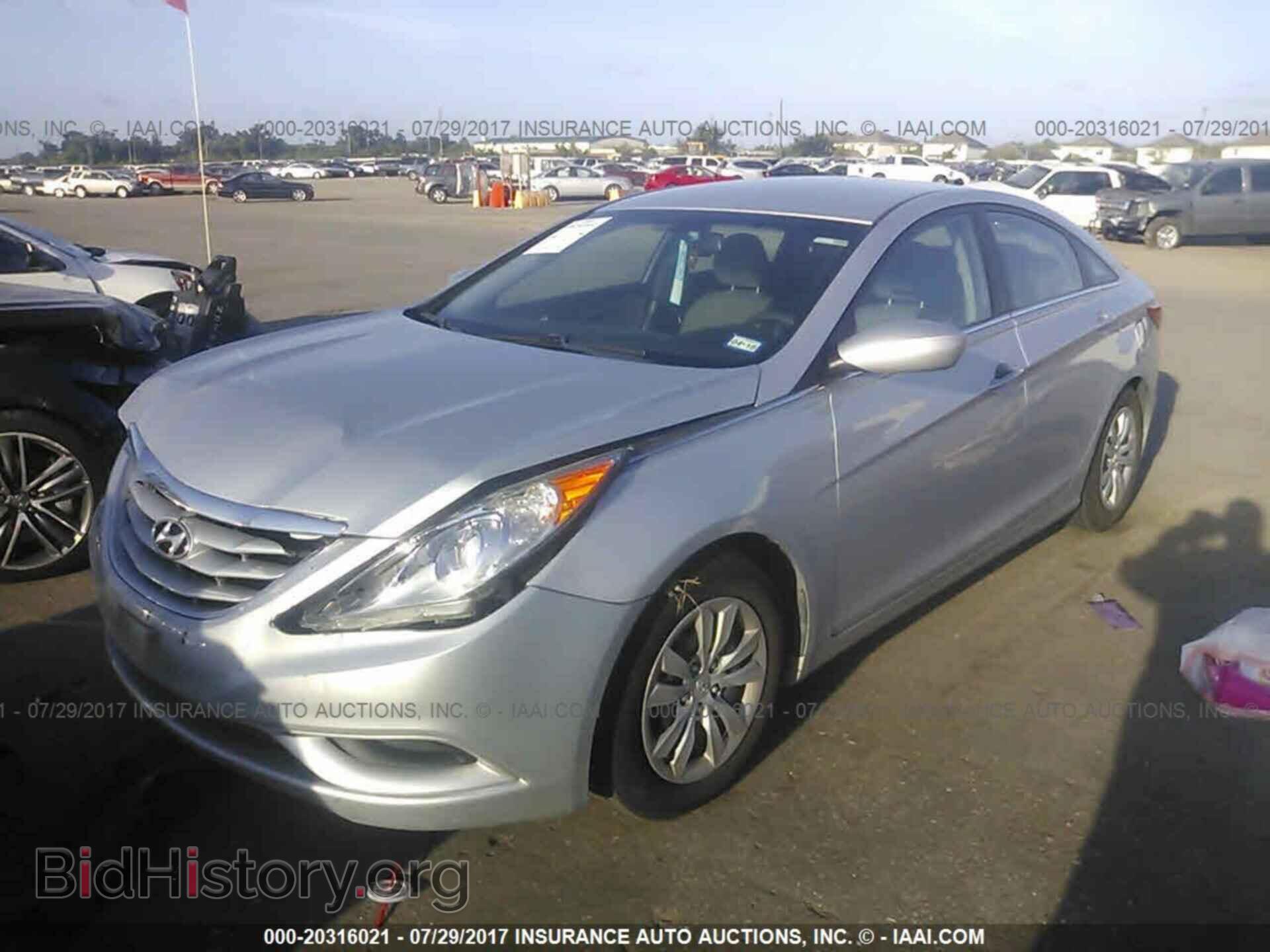 2012 Hyundai Sonata - VIN: 5NPEB4AC3CH395864 - Фото 2
