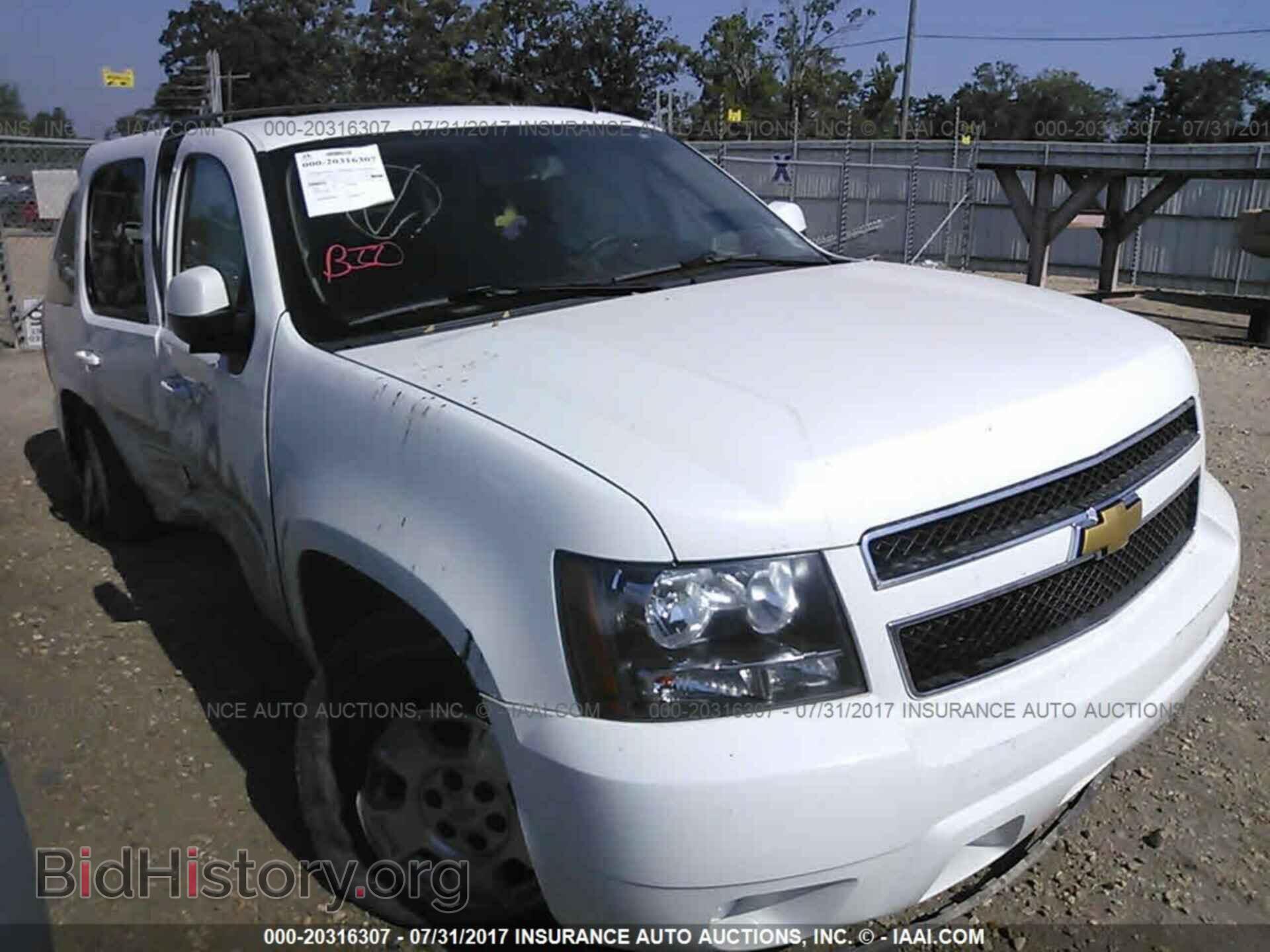 Photo 1GNSCAE08DR209865 - Chevrolet Tahoe 2013