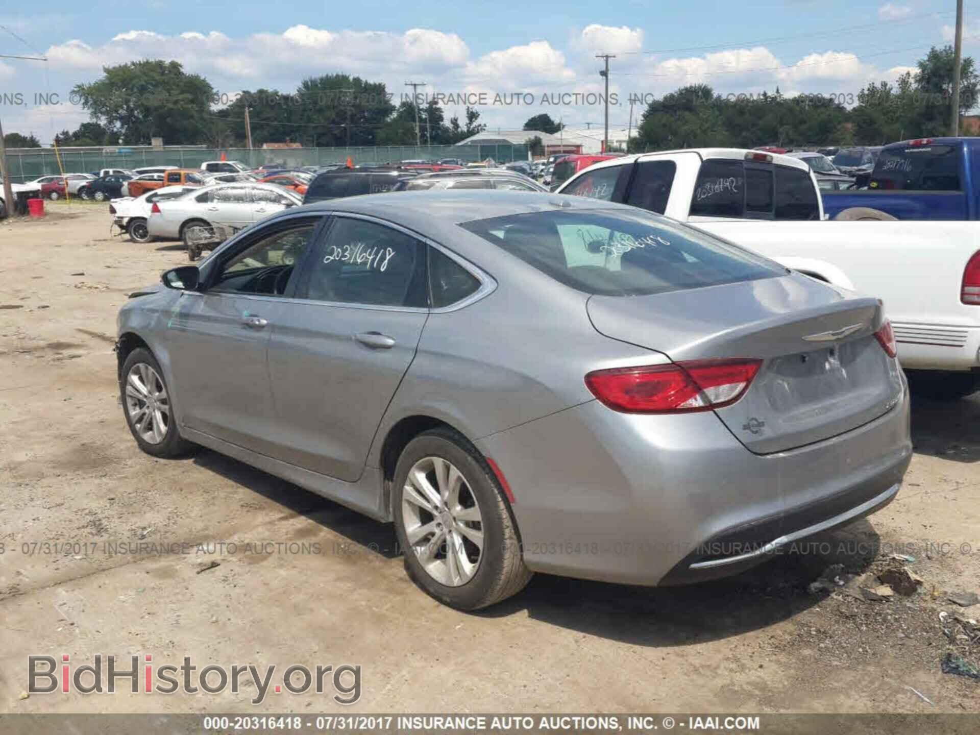 2015 Chrysler 200 - VIN: 1C3CCCAB3FN525267 - Photo 3