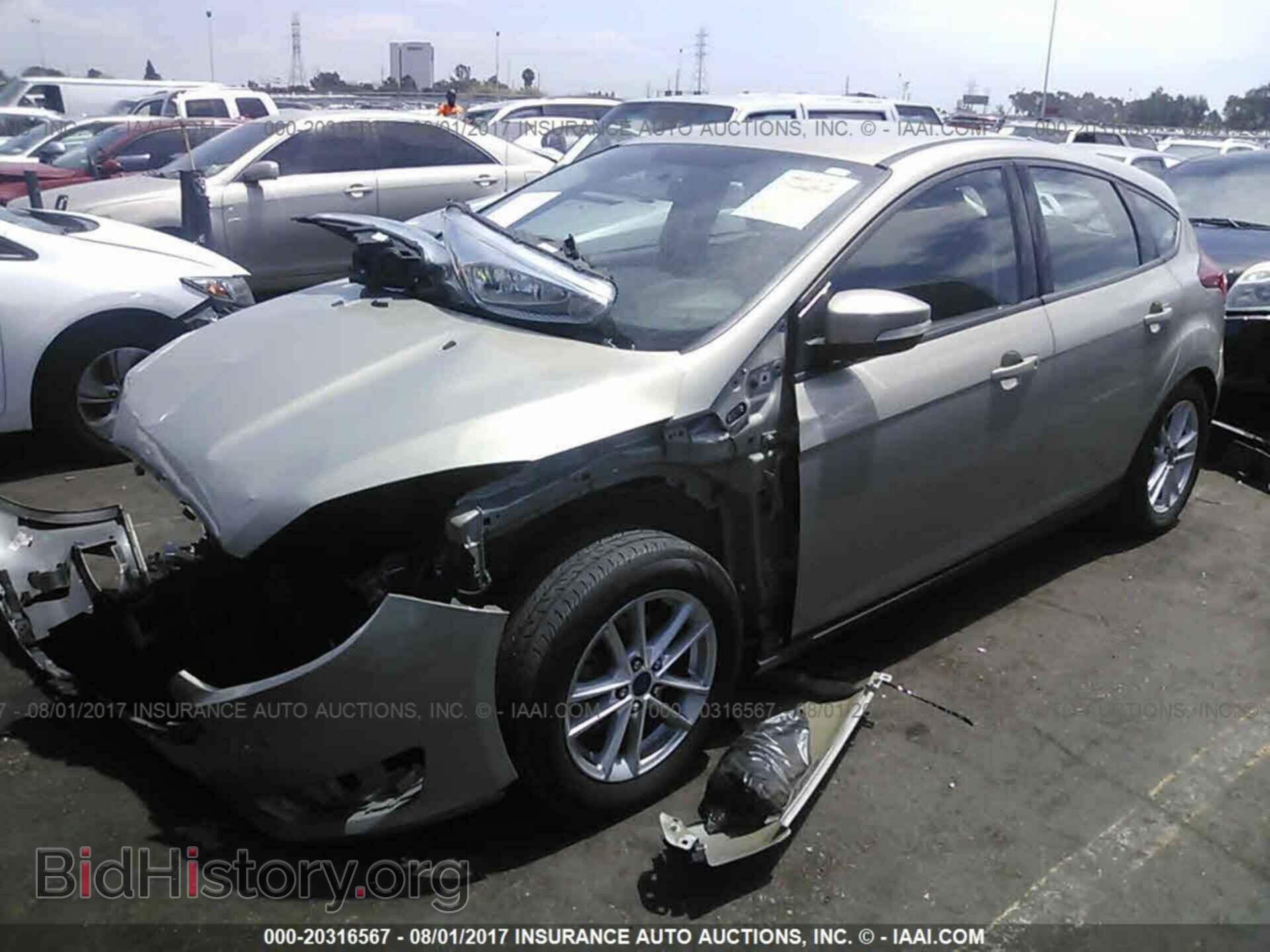 2015 Ford Focus - VIN: 1FADP3K28FL263654 - Photo 2