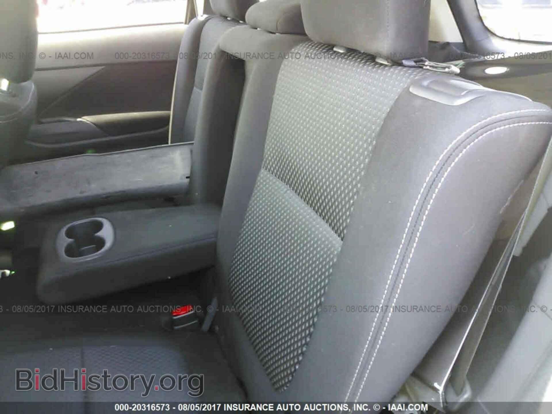 2016 Mitsubishi Outlander - VIN: JA4AD3A36GZ044961 - Фото 8