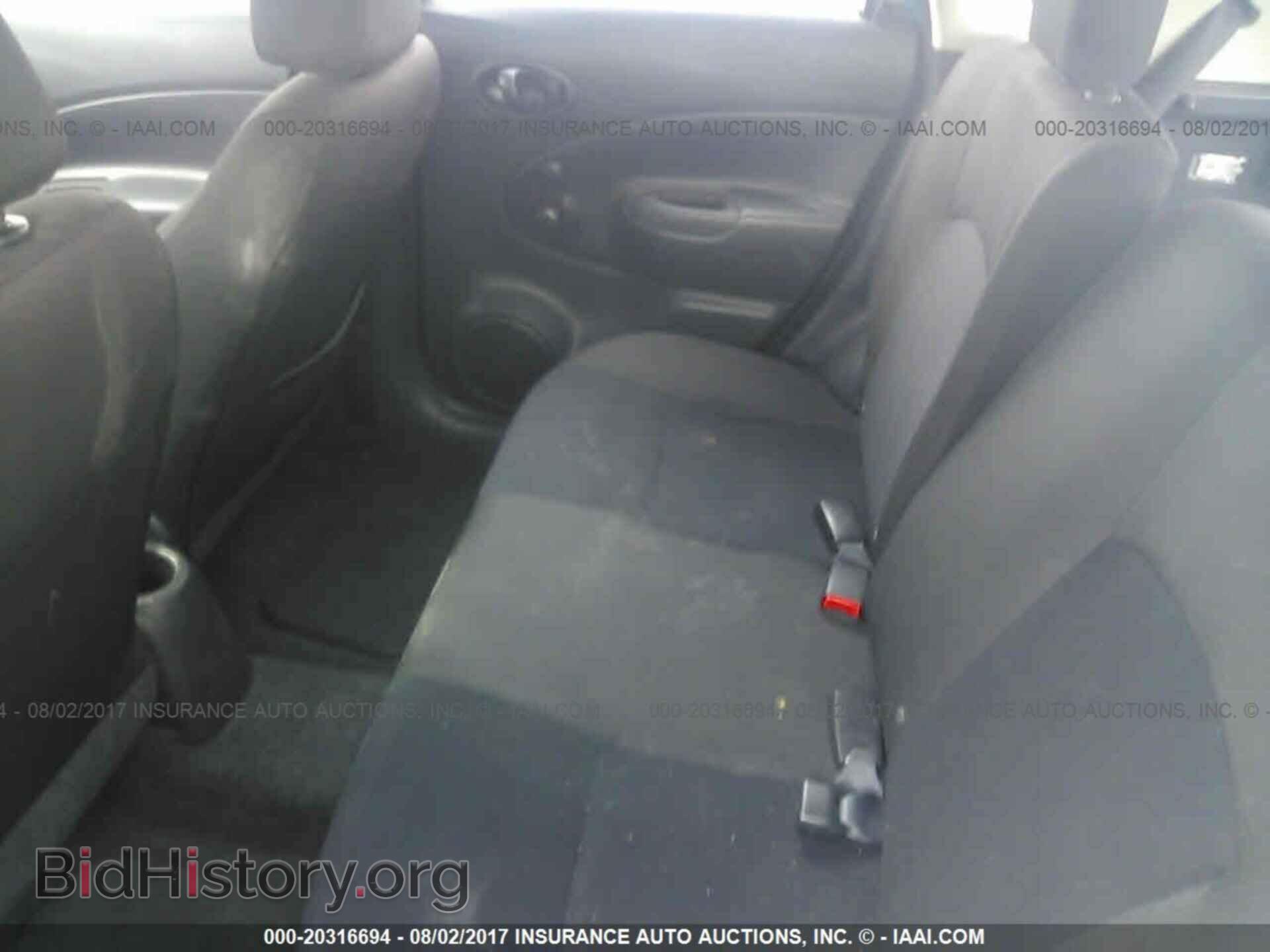 2015 Nissan Versa note - VIN: 3N1CE2CP2FL438892 - Photo 8