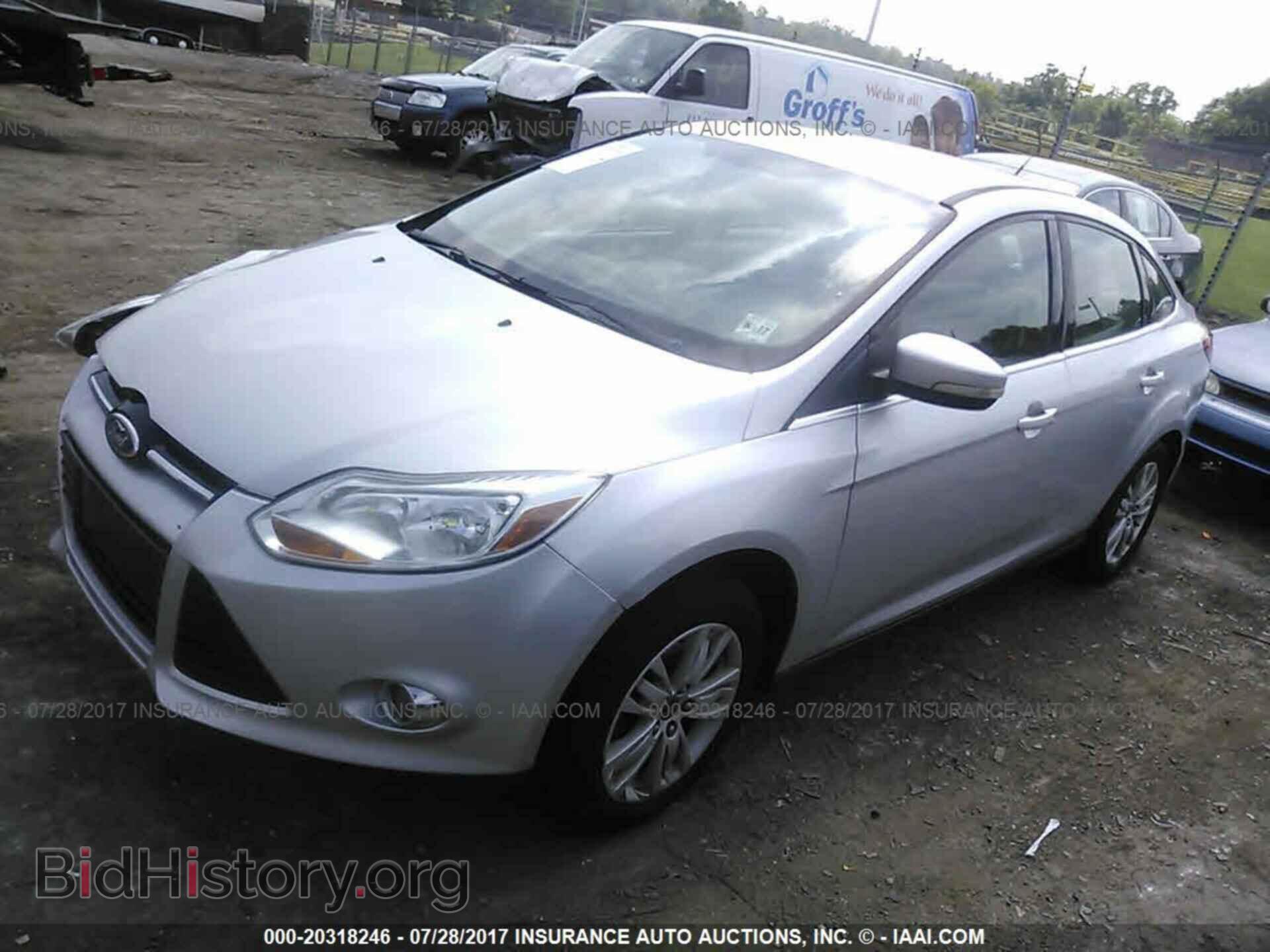 2012 Ford Focus - VIN: 1FAHP3H24CL316659 - Photo 2