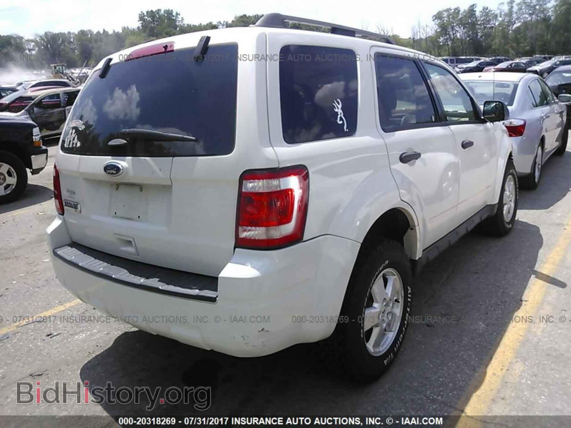 2011 Ford Escape - VIN: 1FMCU9D74BKB36793 - Photo 4