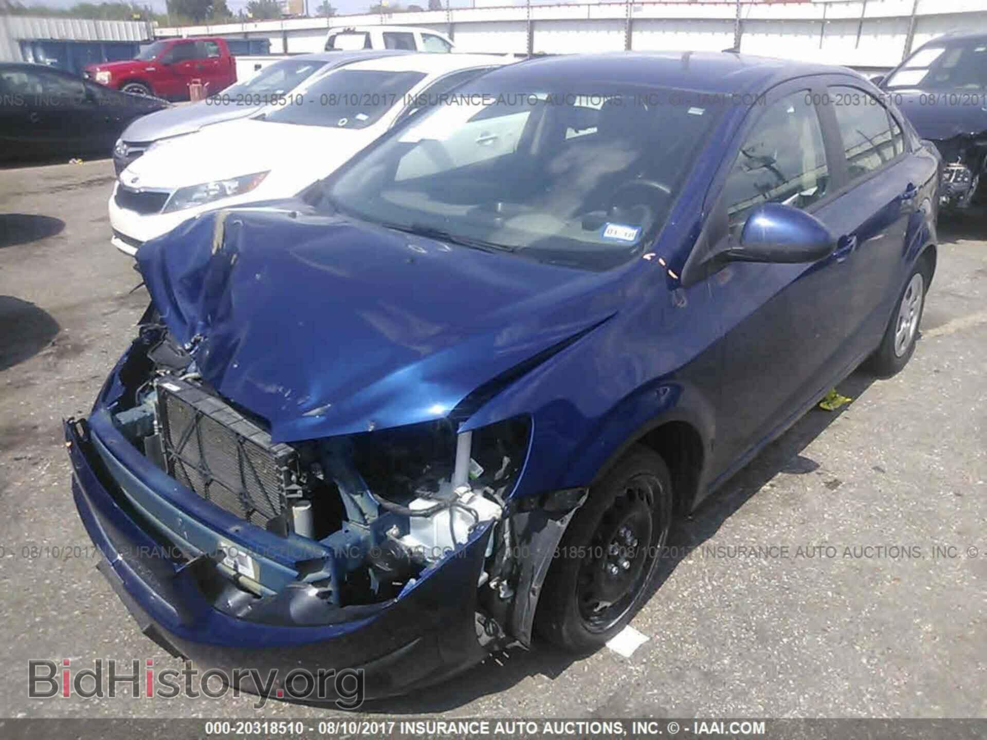 2014 Chevrolet Sonic - VIN: 1G1JA5SH4E4144032 - Фото 2