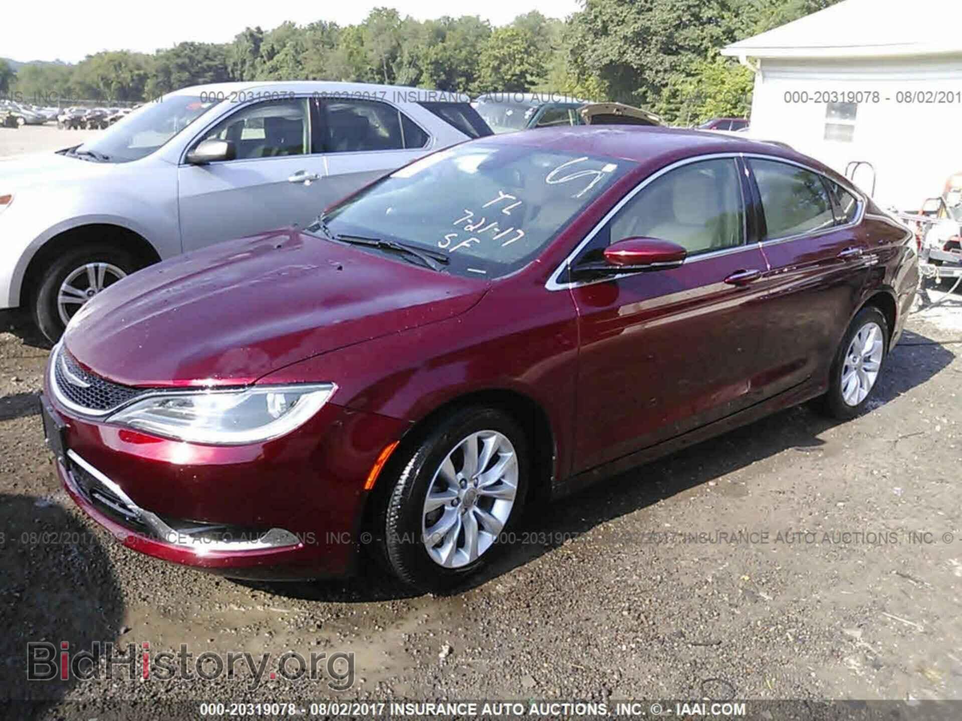 2015 Chrysler 200 - VIN: 1C3CCCCB2FN560184 - Фото 2