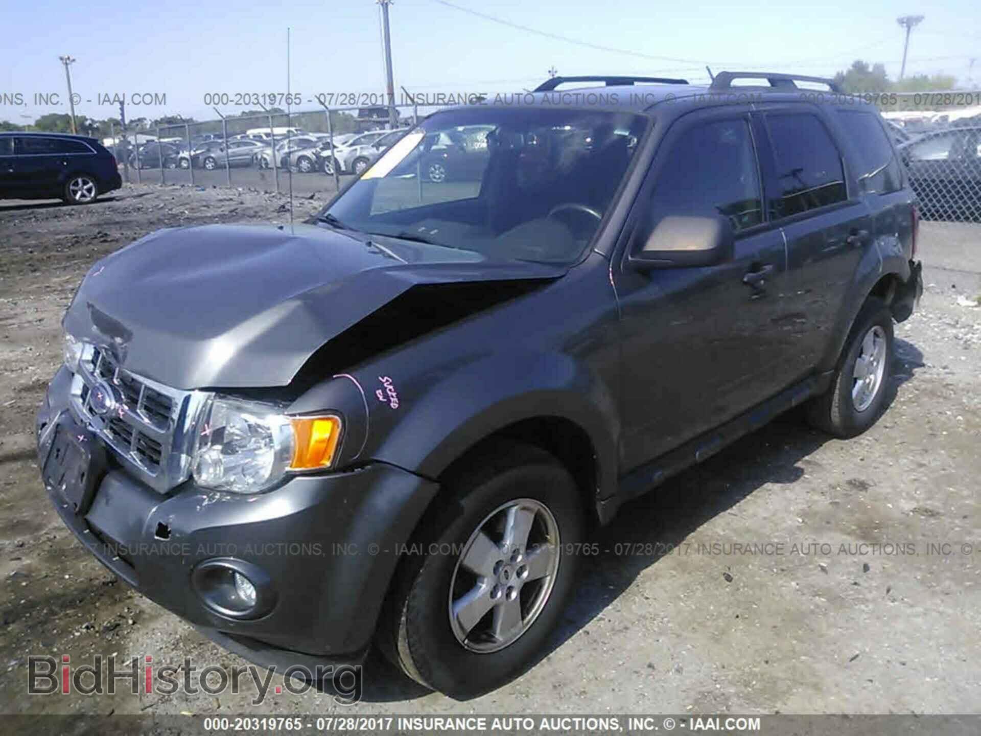 2012 Ford Escape - VIN: 1FMCU0D74CKB75929 - Фото 2