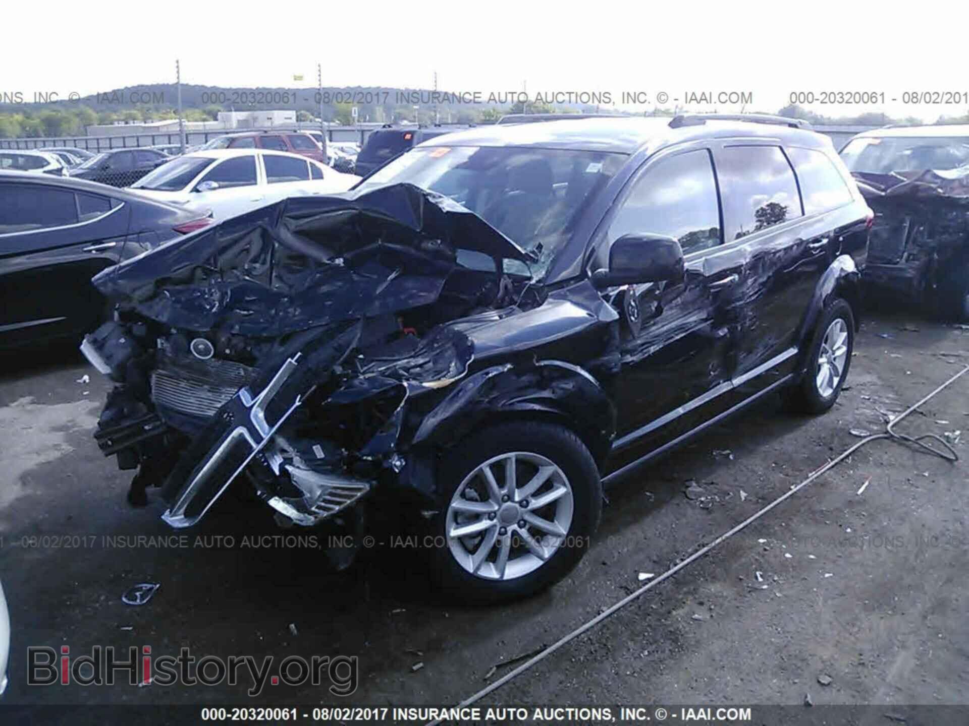 2015 Dodge Journey - VIN: 3C4PDCBG2FT727070 - Photo 2