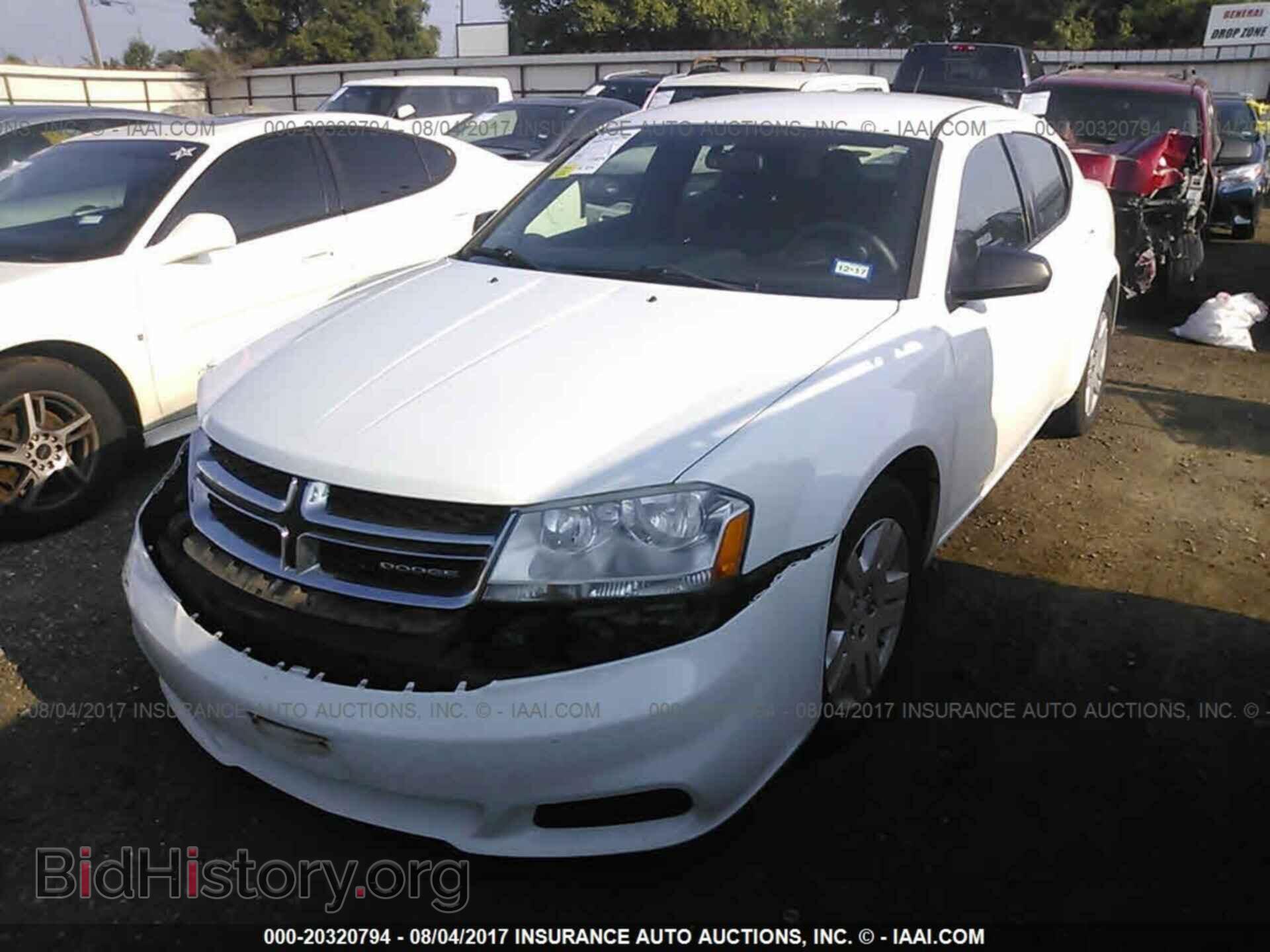 2011 Dodge Avenger - VIN: 1B3BD4FB4BN608219 - Фото 2
