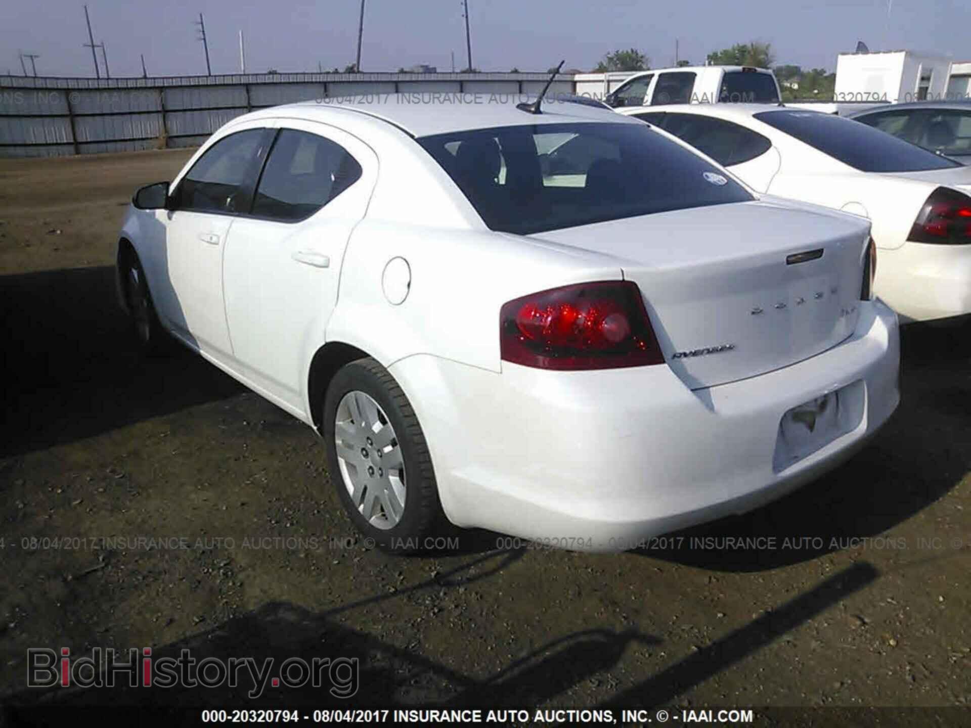 2011 Dodge Avenger - VIN: 1B3BD4FB4BN608219 - Фото 3