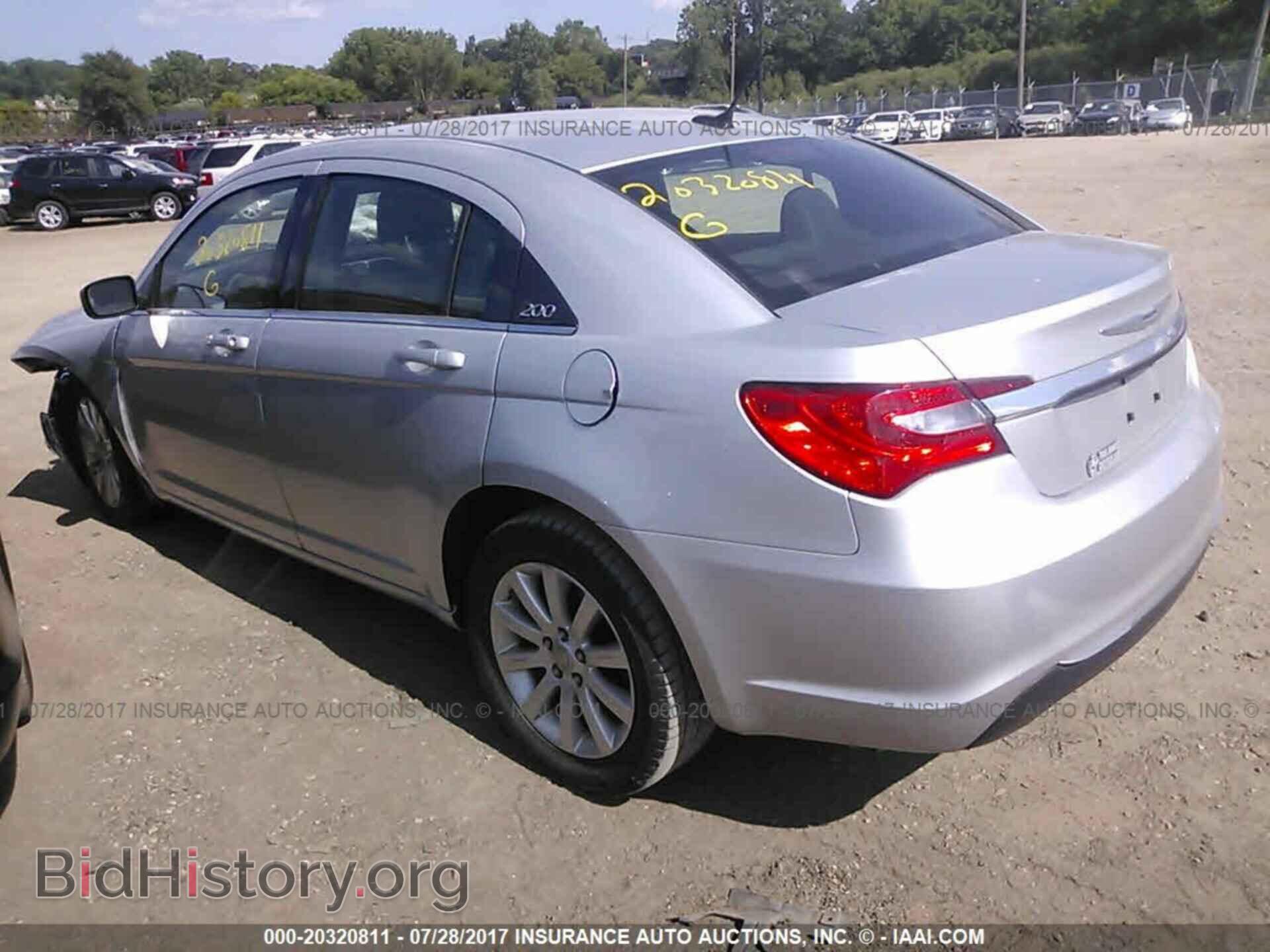 2012 Chrysler 200 - VIN: 1C3CCBBB3CN135533 - Фото 3