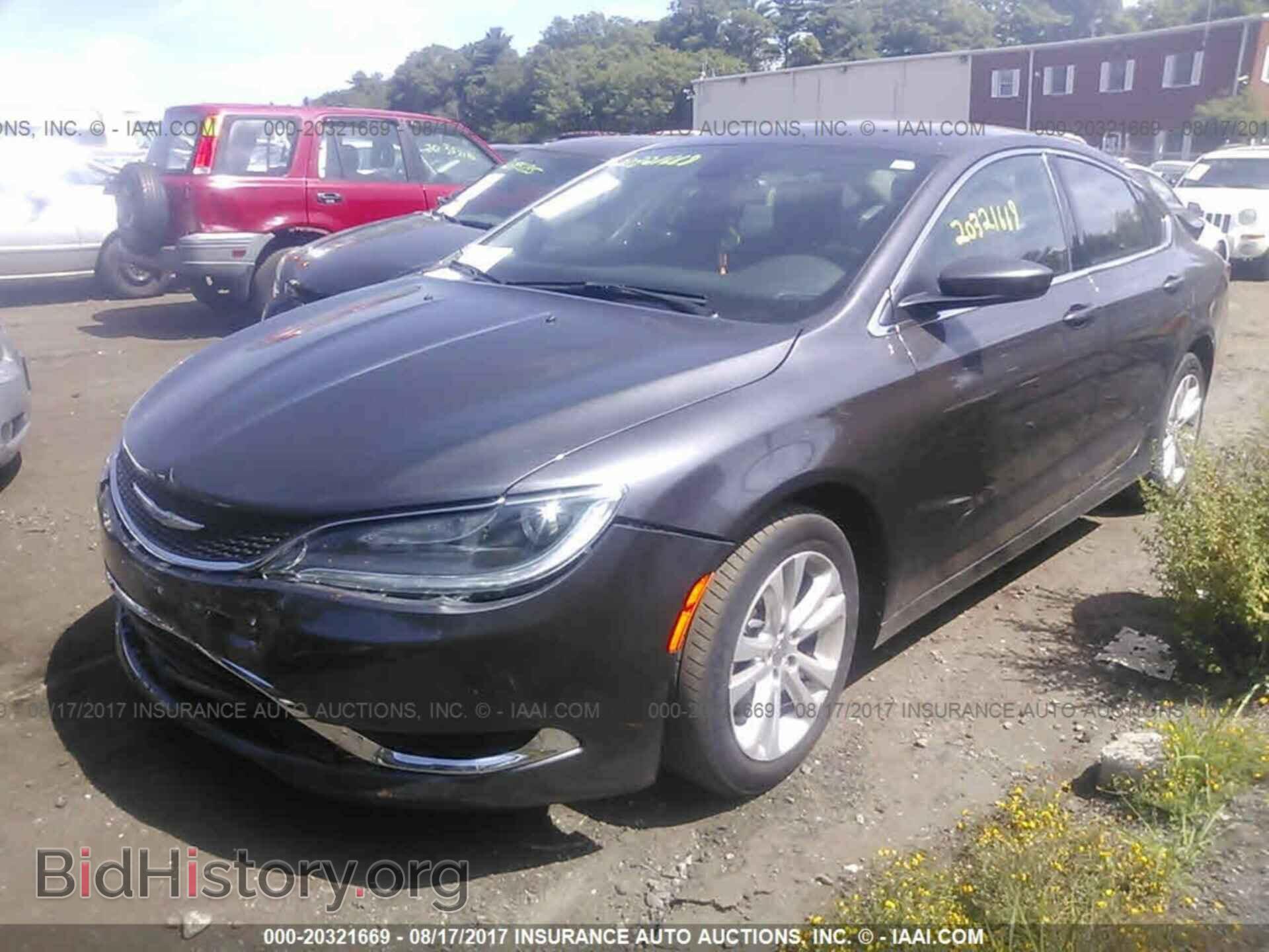 2016 Chrysler 200 - VIN: 1C3CCCAB9GN157470 - Photo 2