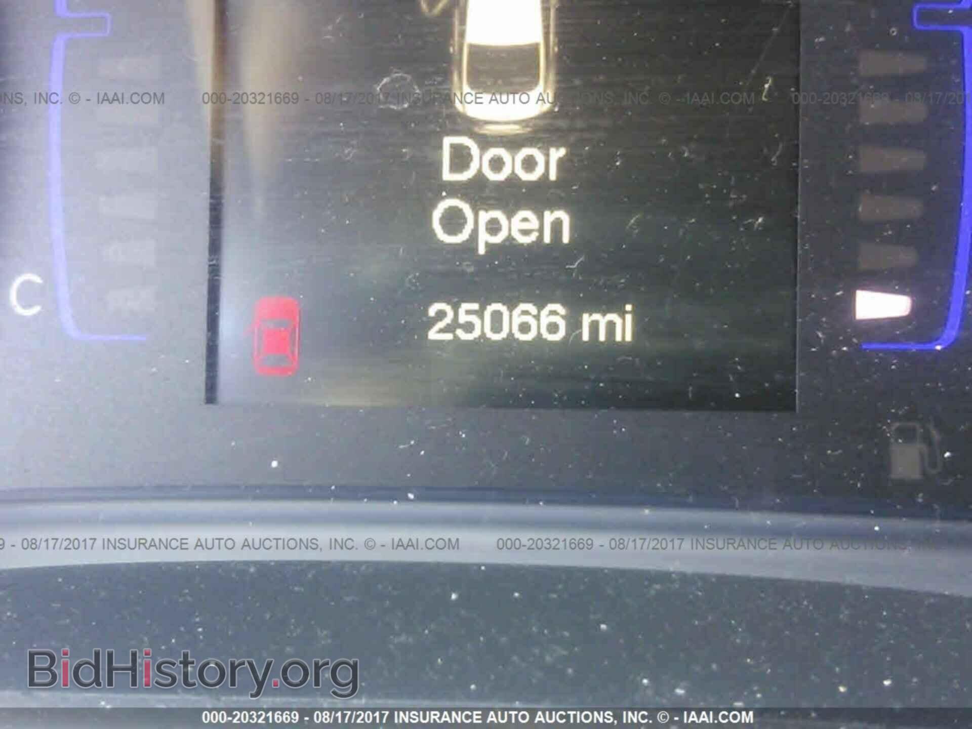 2016 Chrysler 200 - VIN: 1C3CCCAB9GN157470 - Photo 7