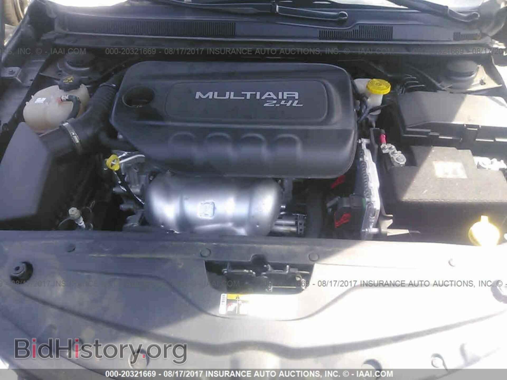 2016 Chrysler 200 - VIN: 1C3CCCAB9GN157470 - Photo 10