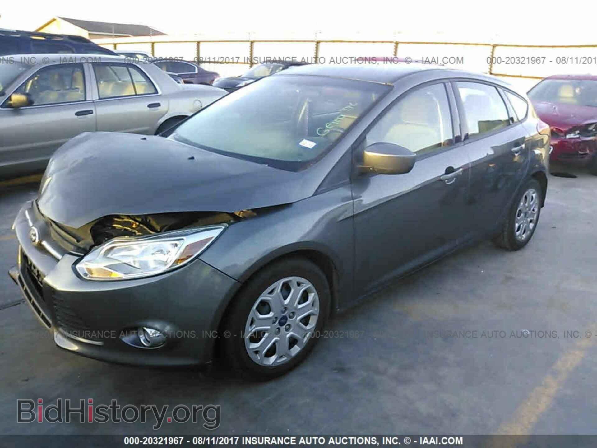 2012 Ford Focus - VIN: 1FAHP3K22CL466455 - Photo 2