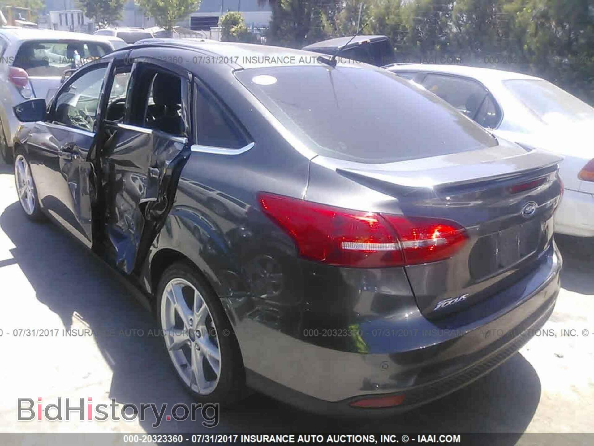 2016 Ford Focus - VIN: 1FADP3J29GL216202 - Фото 3