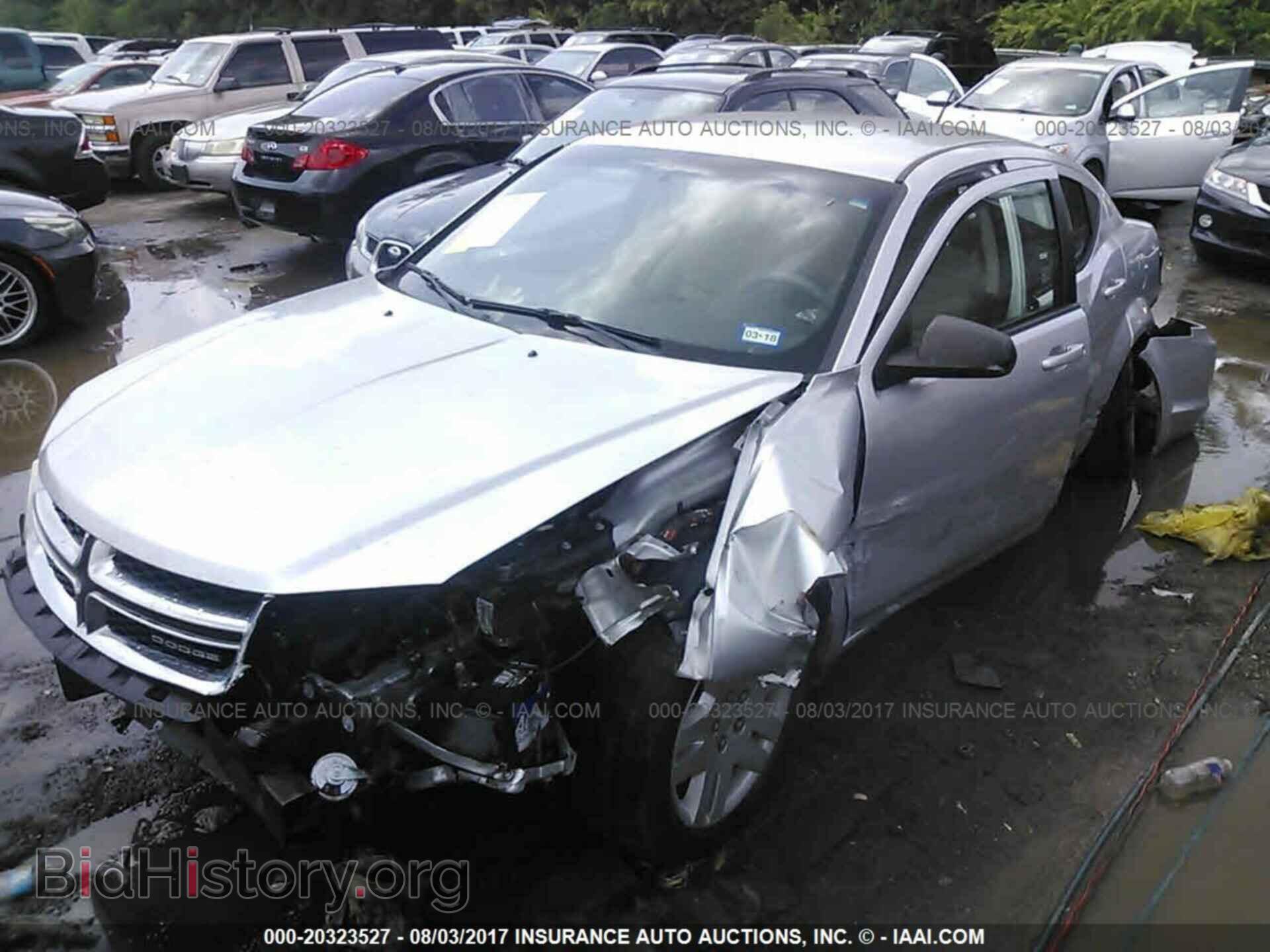 2011 Dodge Avenger - VIN: 1B3BD4FB0BN558208 - Фото 2