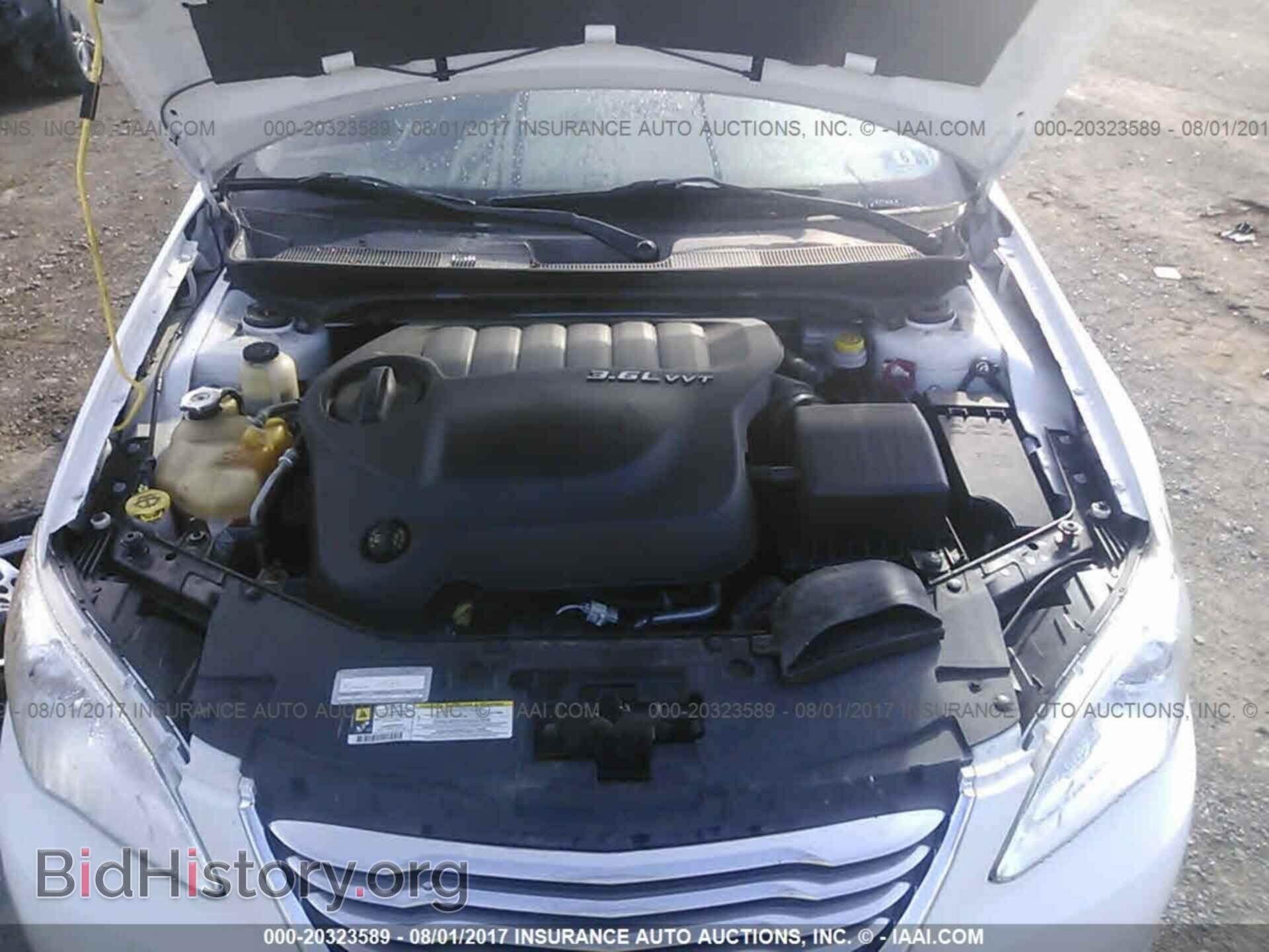 2011 Chrysler 200 - VIN: 1C3BC2FGXBN618226 - Photo 10