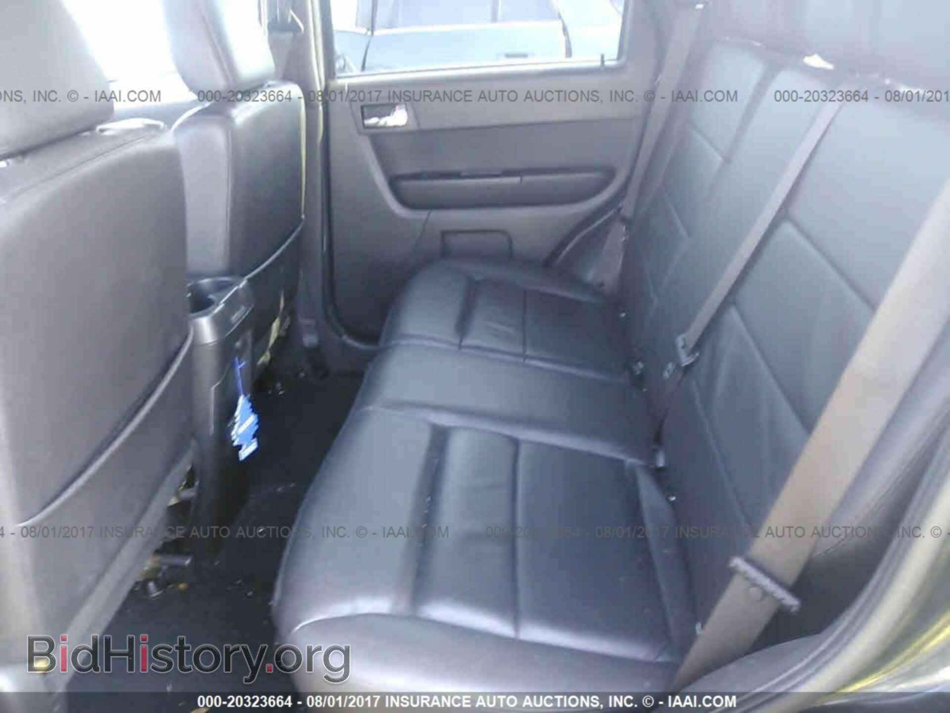 2011 Ford Escape - VIN: 1FMCU9EG2BKA93246 - Photo 8